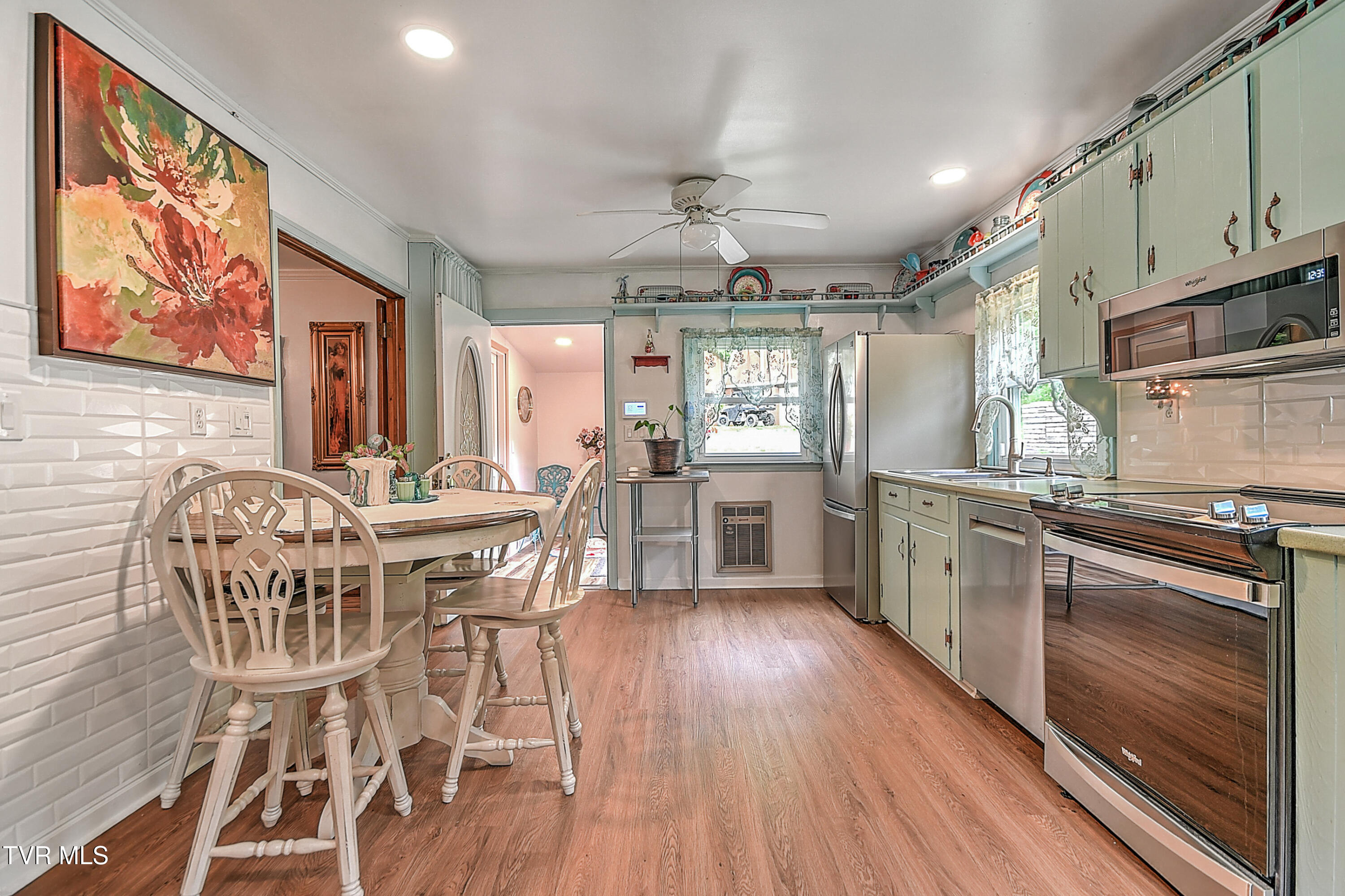 24483 Cave Creek Road, Abingdon, Virginia image 18