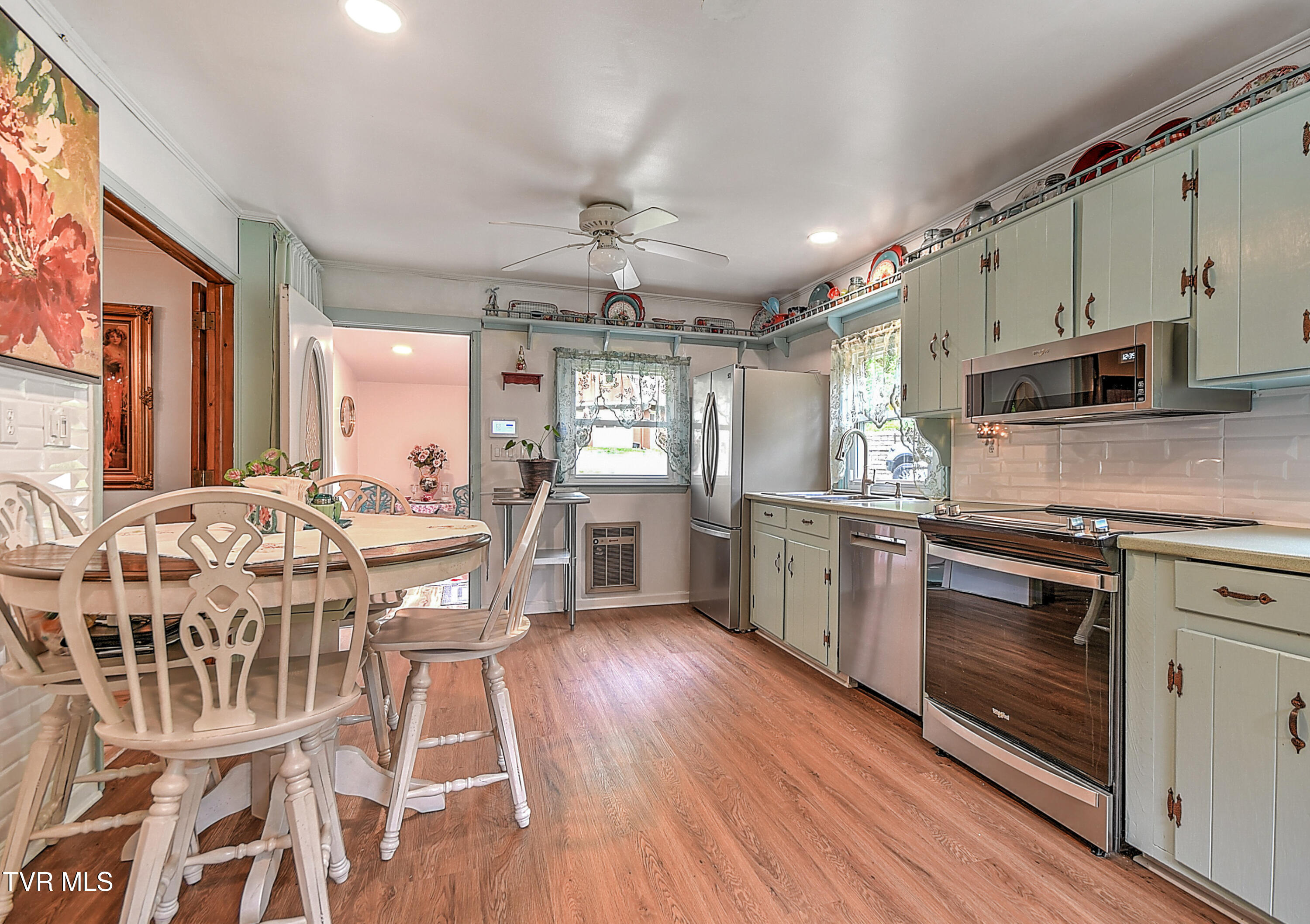 24483 Cave Creek Road, Abingdon, Virginia image 17