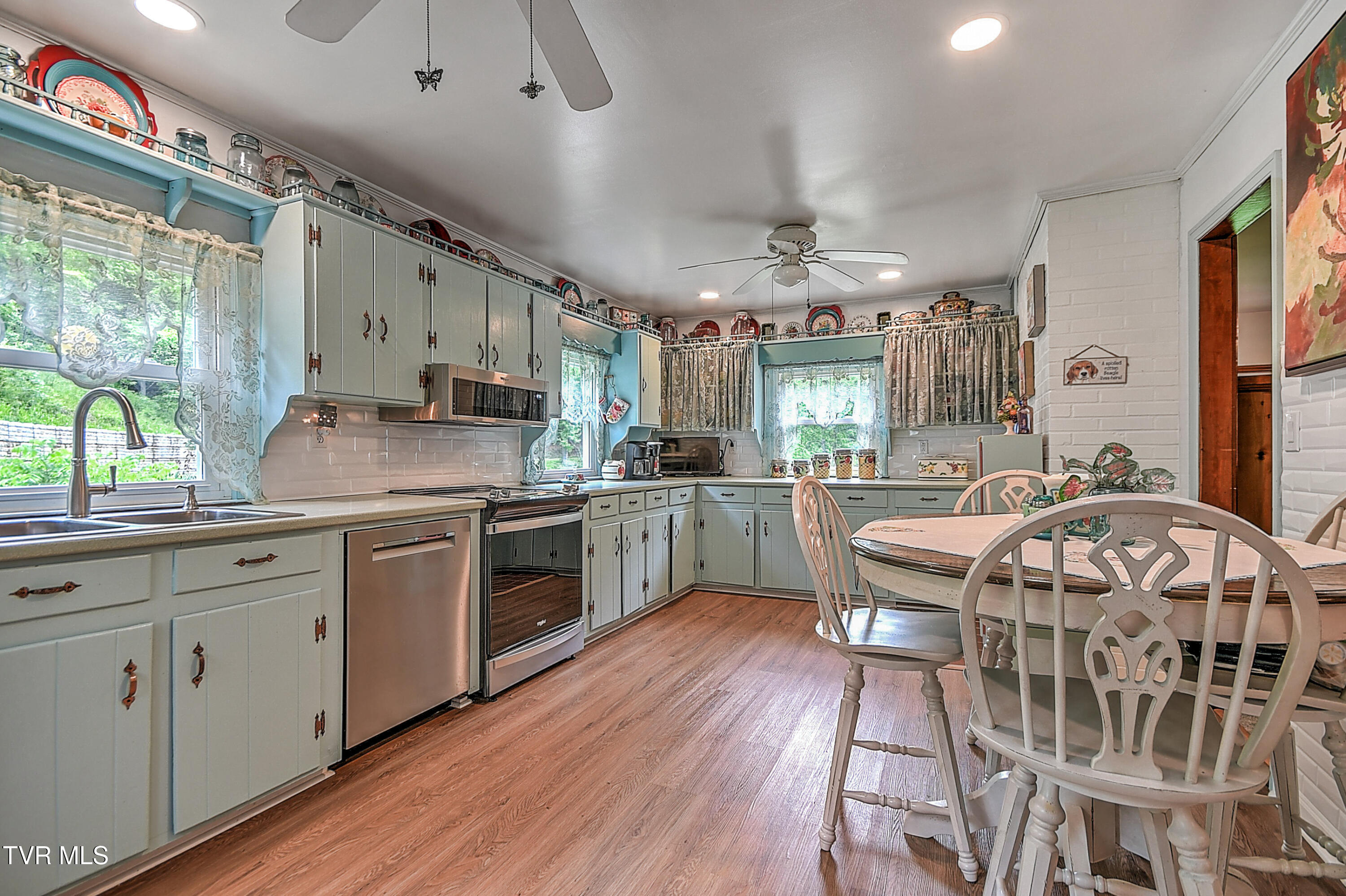 24483 Cave Creek Road, Abingdon, Virginia image 22