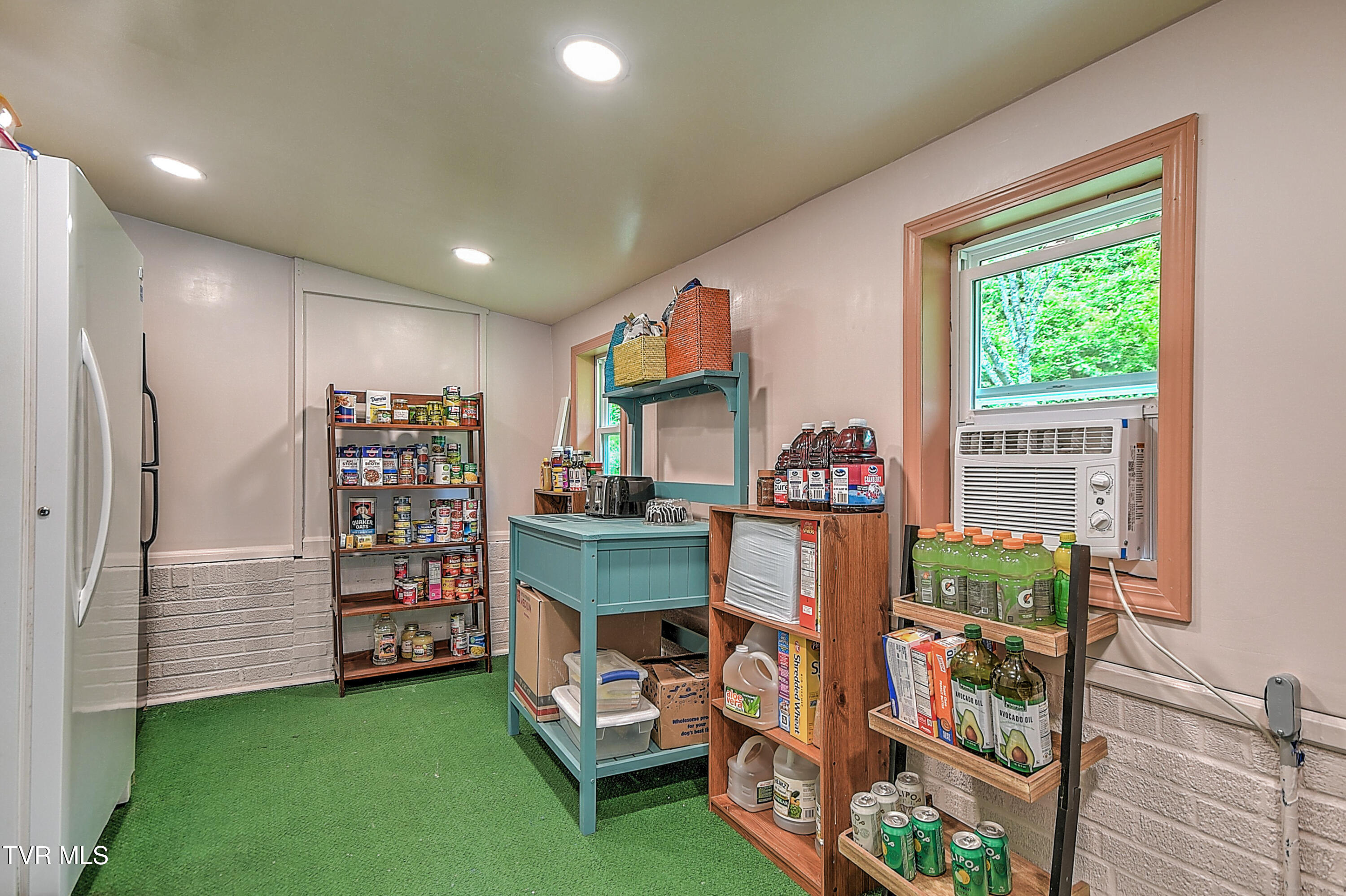24483 Cave Creek Road, Abingdon, Virginia image 25