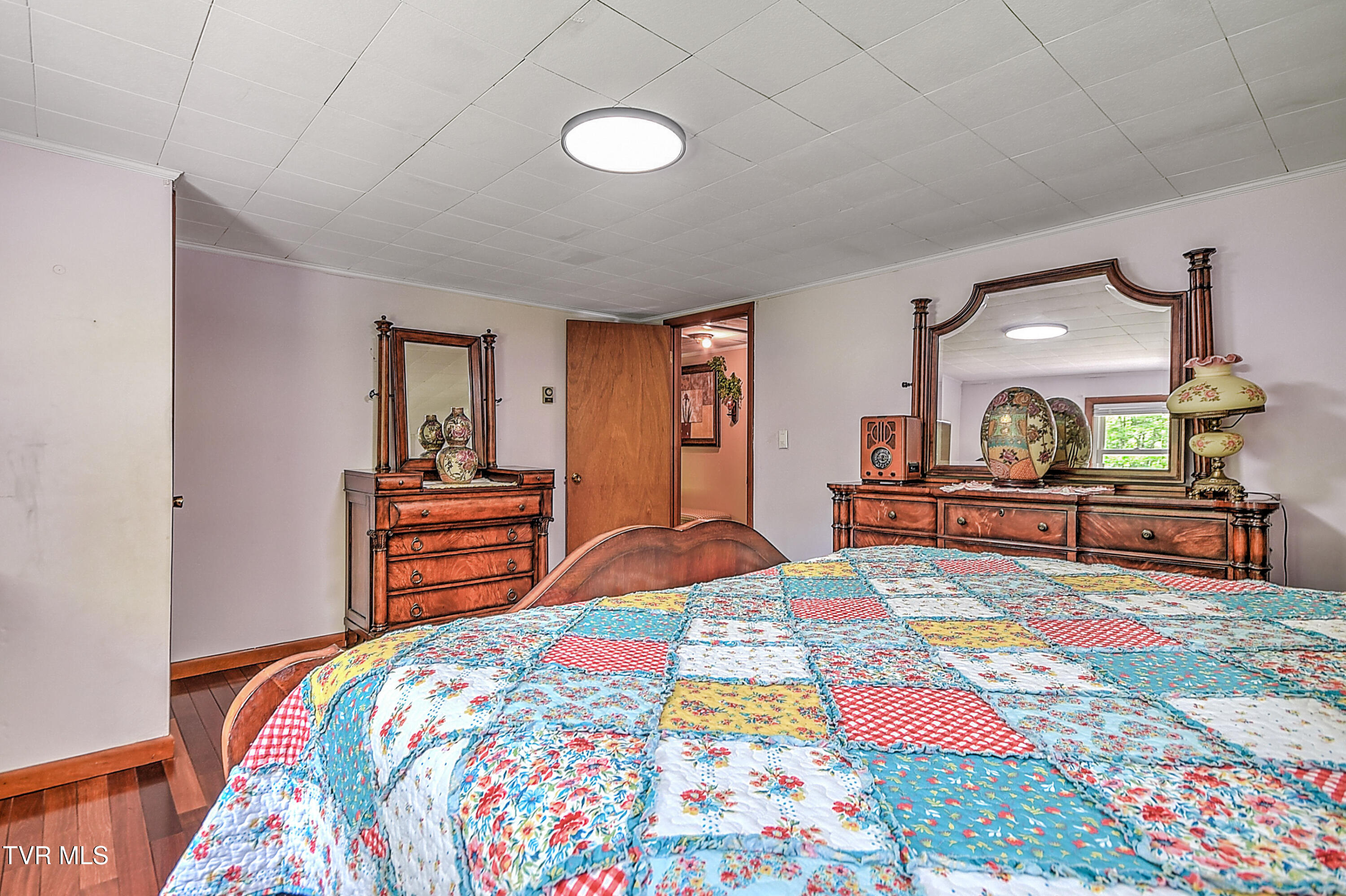 24483 Cave Creek Road, Abingdon, Virginia image 45