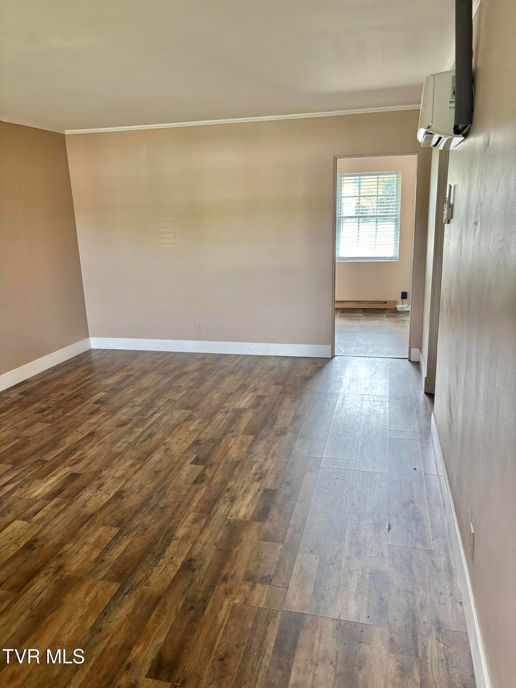 Photo of 1504 Holston Avenue, Johnson City, TN 37601 (MLS # 9985805)