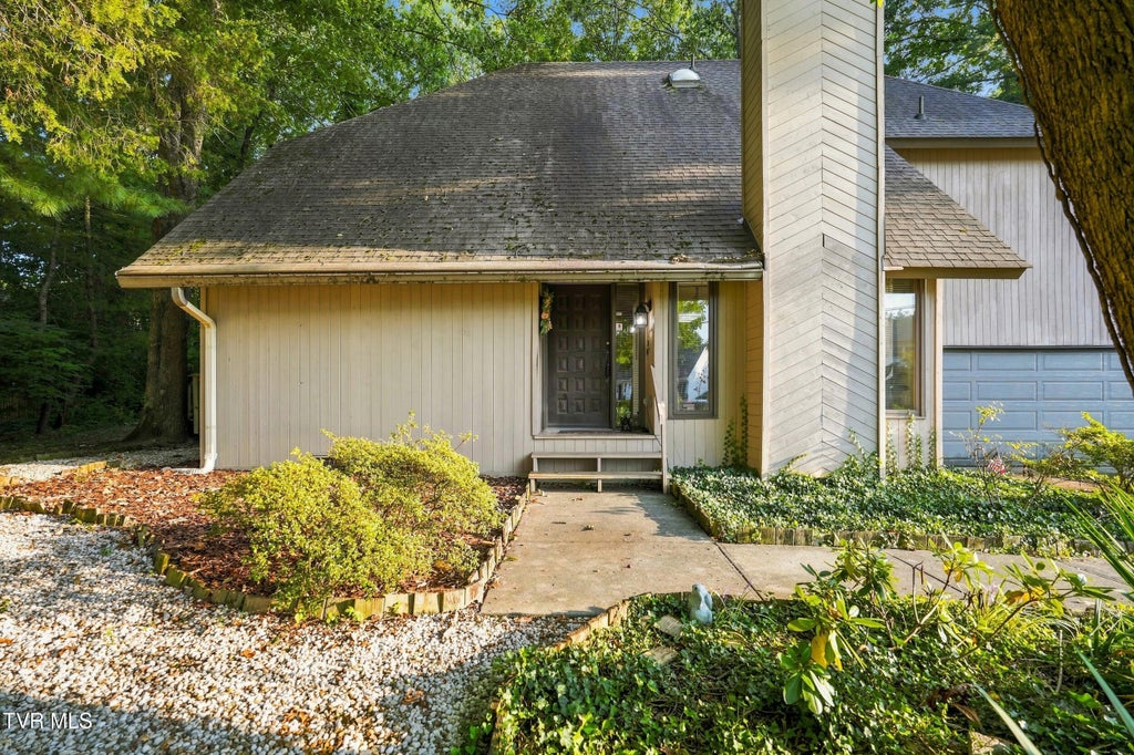 Photo of 705 Judith Drive, Johnson City, TN 37604 (MLS # 10002125)