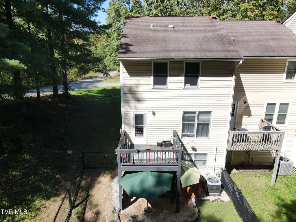 Photo of 48 Laurel Ridge, Big Stone Gap, VA 24219 (MLS # 9986965)