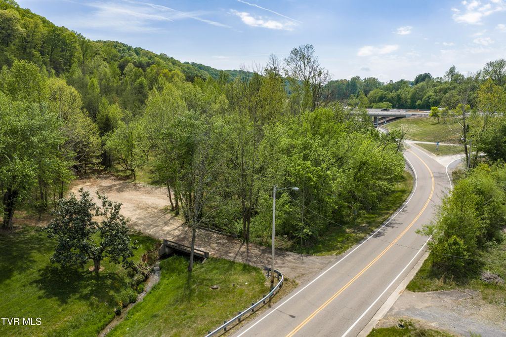 Photo of 1045 Rock Springs Road, Kingsport, TN 37664 (MLS # 9994177)