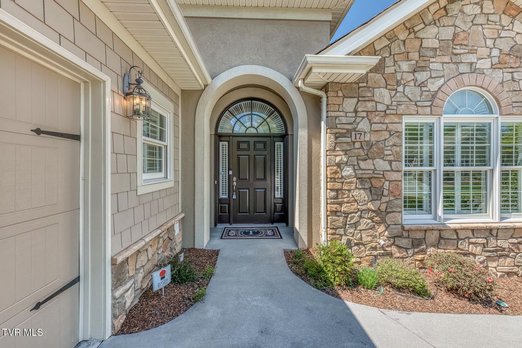 Photo of 17 Cypress Ridge Court, Jonesborough, TN 37659 (MLS # 9993691)