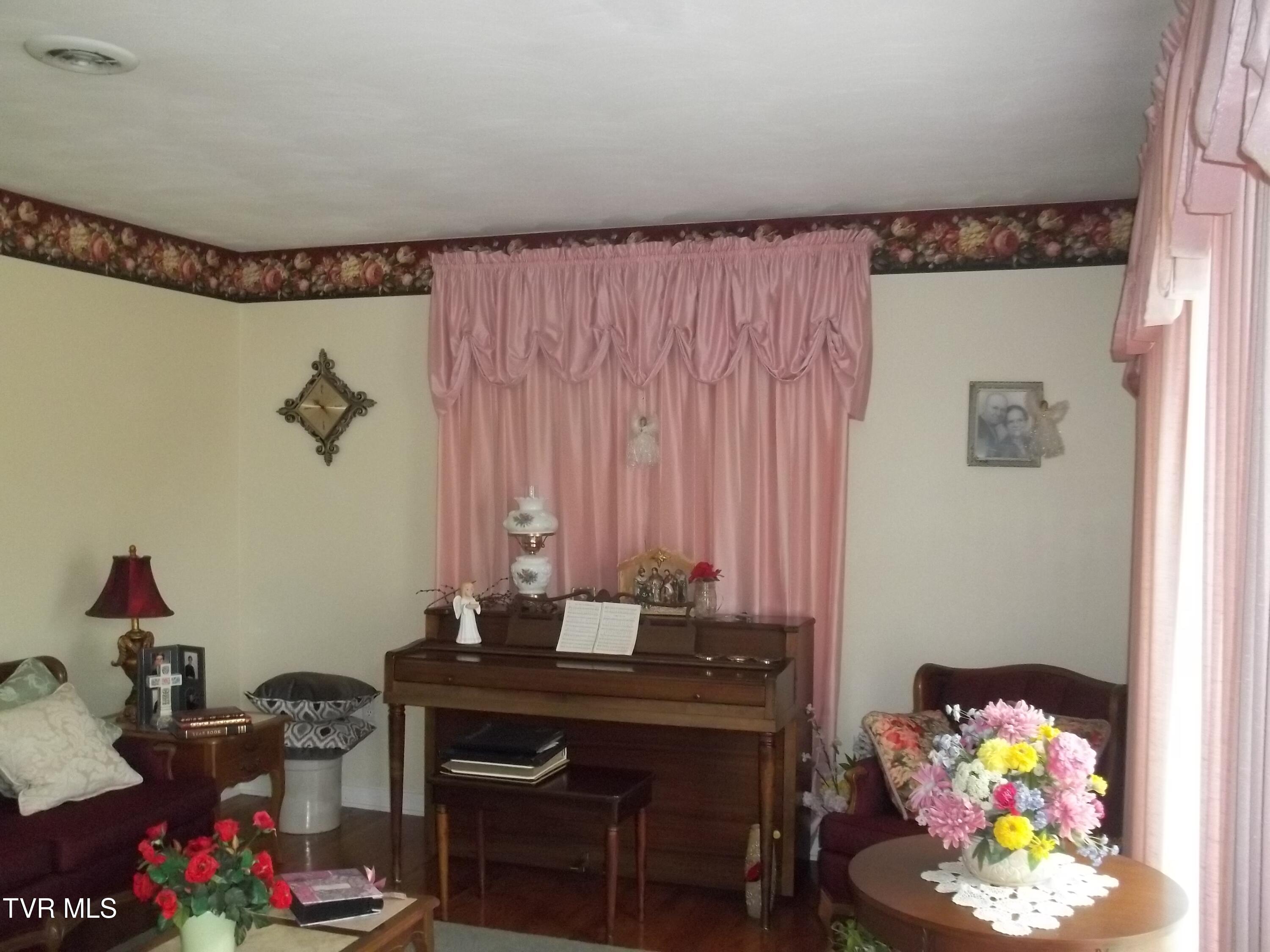 523 Old Stage Road, Church Hill, Tennessee image 2