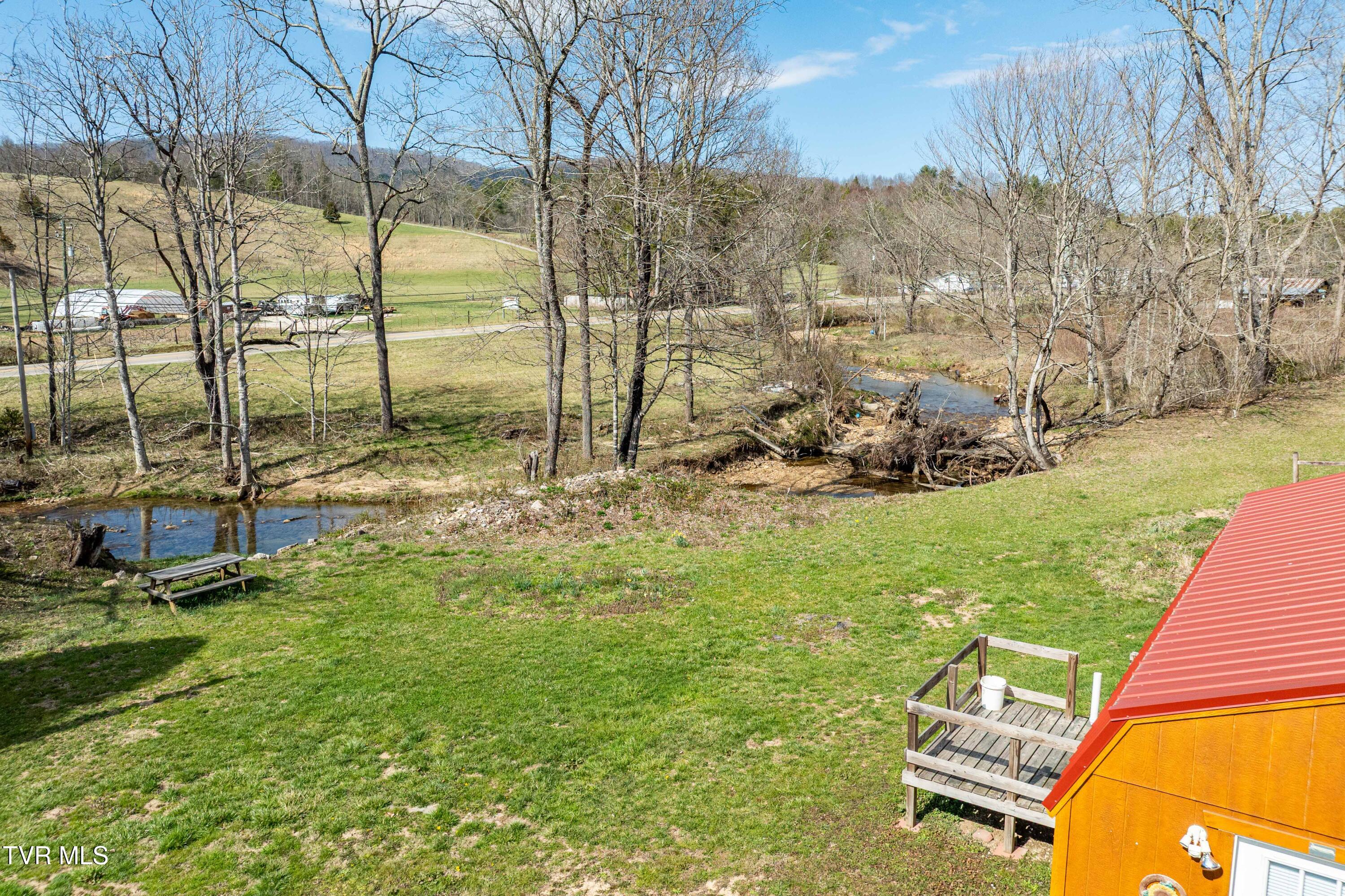 672 Stage Coach Loop, Mountain City, Tennessee image 14