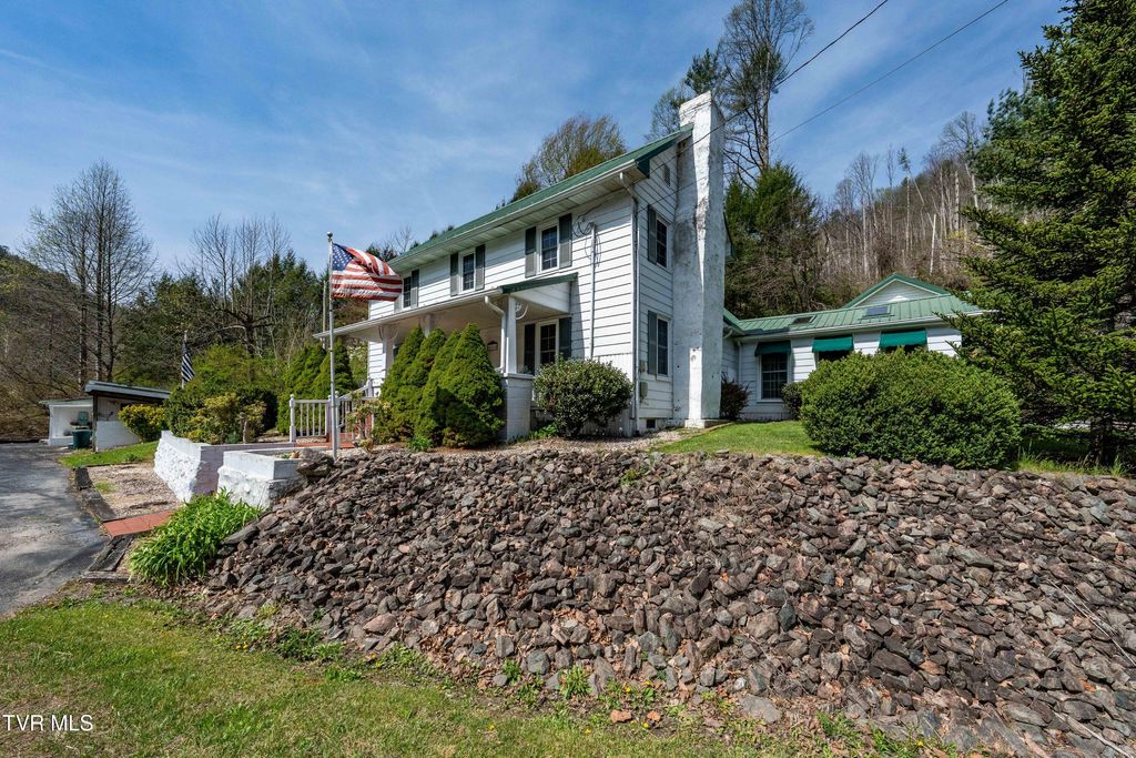 Photo of 6646 Roan Creek Road, Butler, TN 37640 (MLS # 9993568)