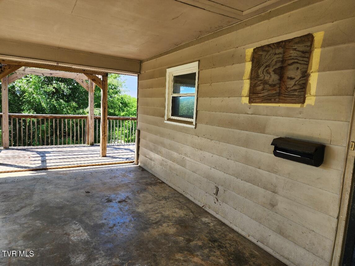 546 Bays View Court