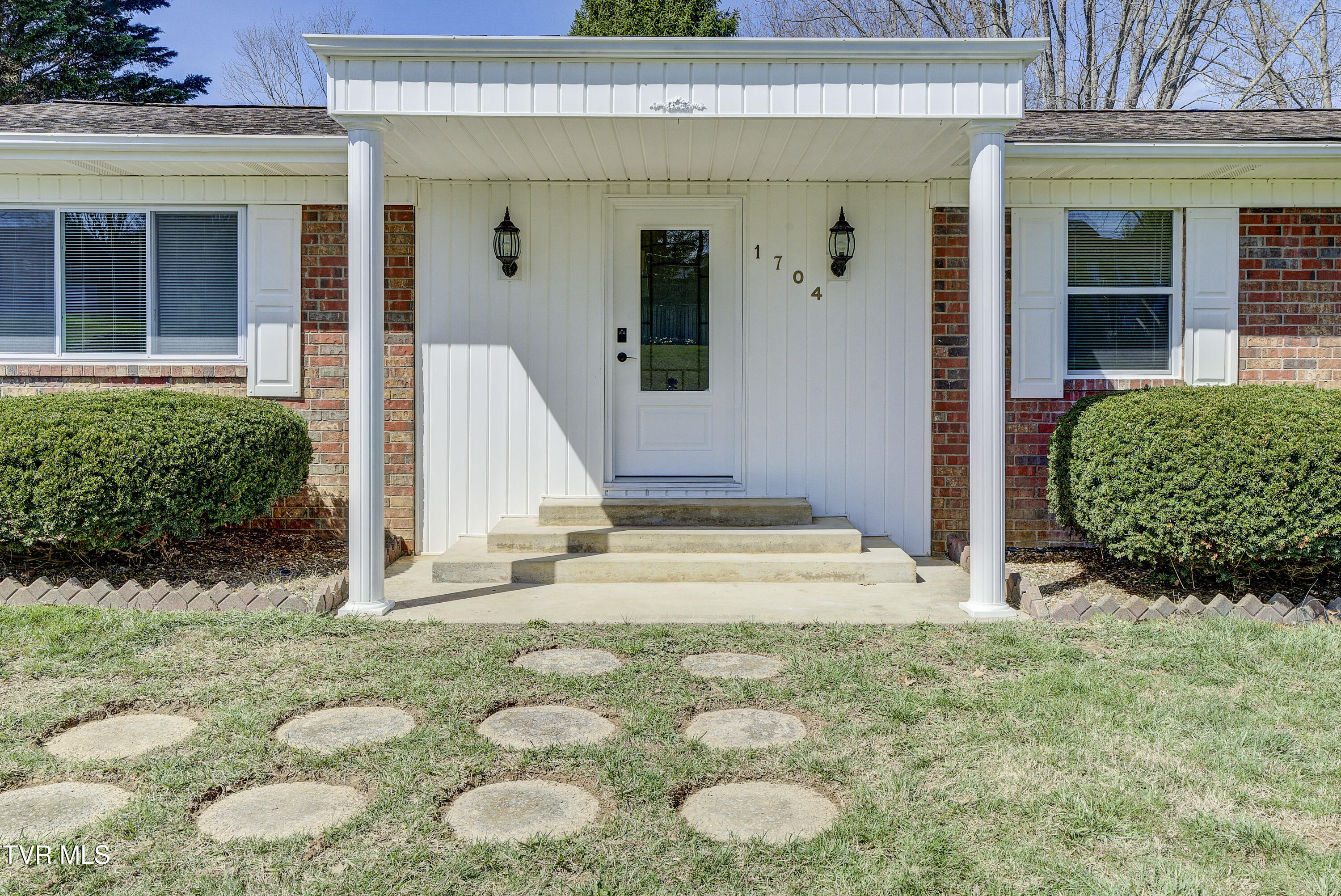 1704 Jackson Terrace