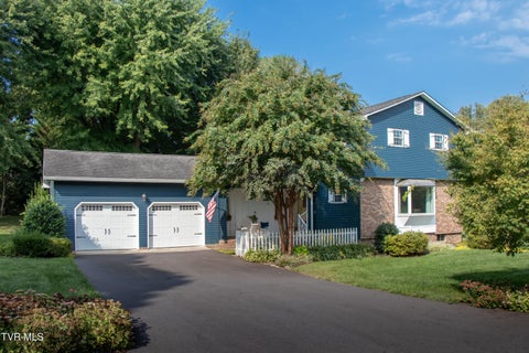 Photo of 108 Maxwell Drive, Bristol, TN 37620 (MLS # 10001258)