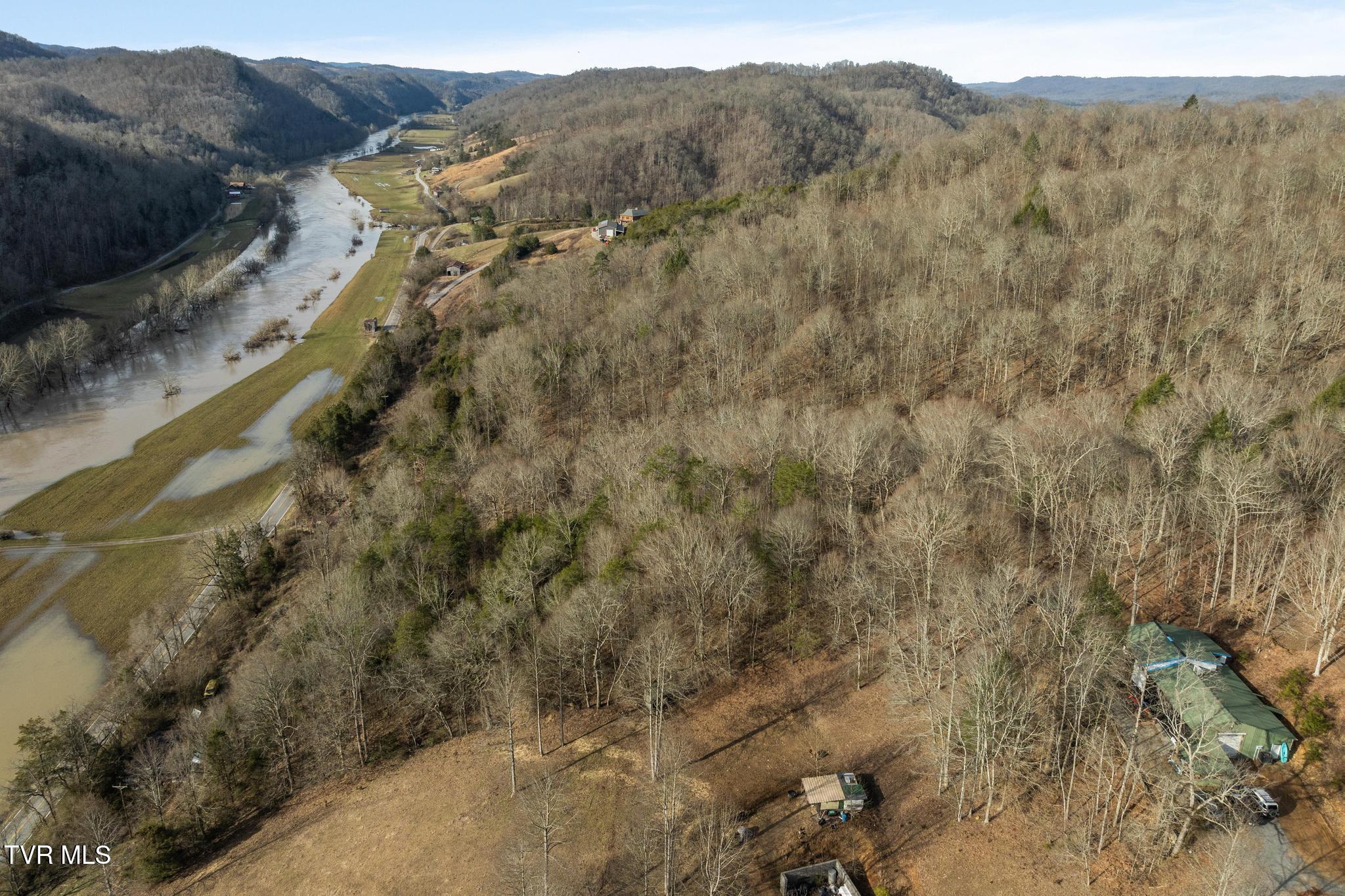 2292 Tazewell Highway, Sneedville, Tennessee image 6