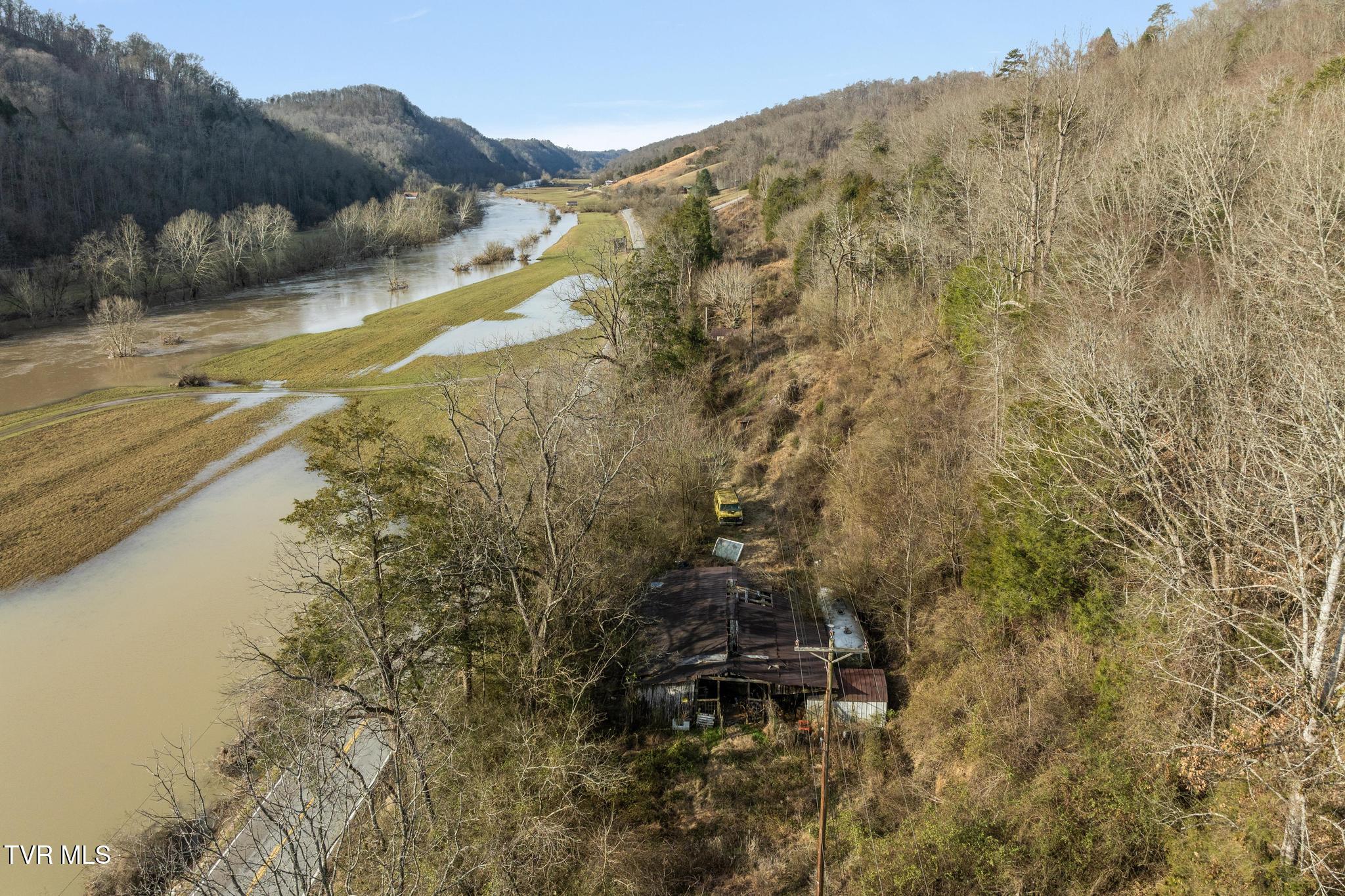 2292 Tazewell Highway, Sneedville, Tennessee image 17