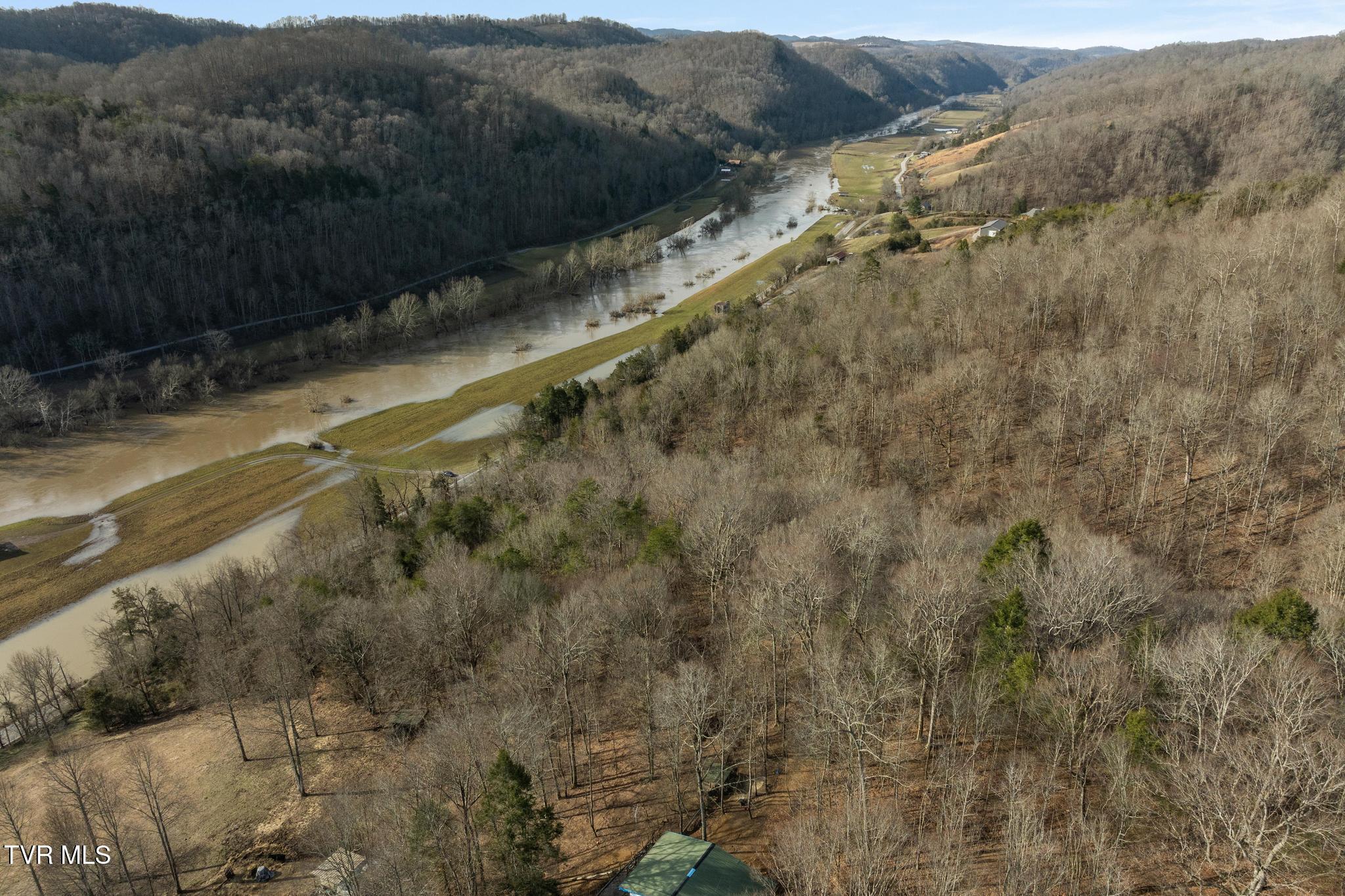 2292 Tazewell Highway, Sneedville, Tennessee image 9