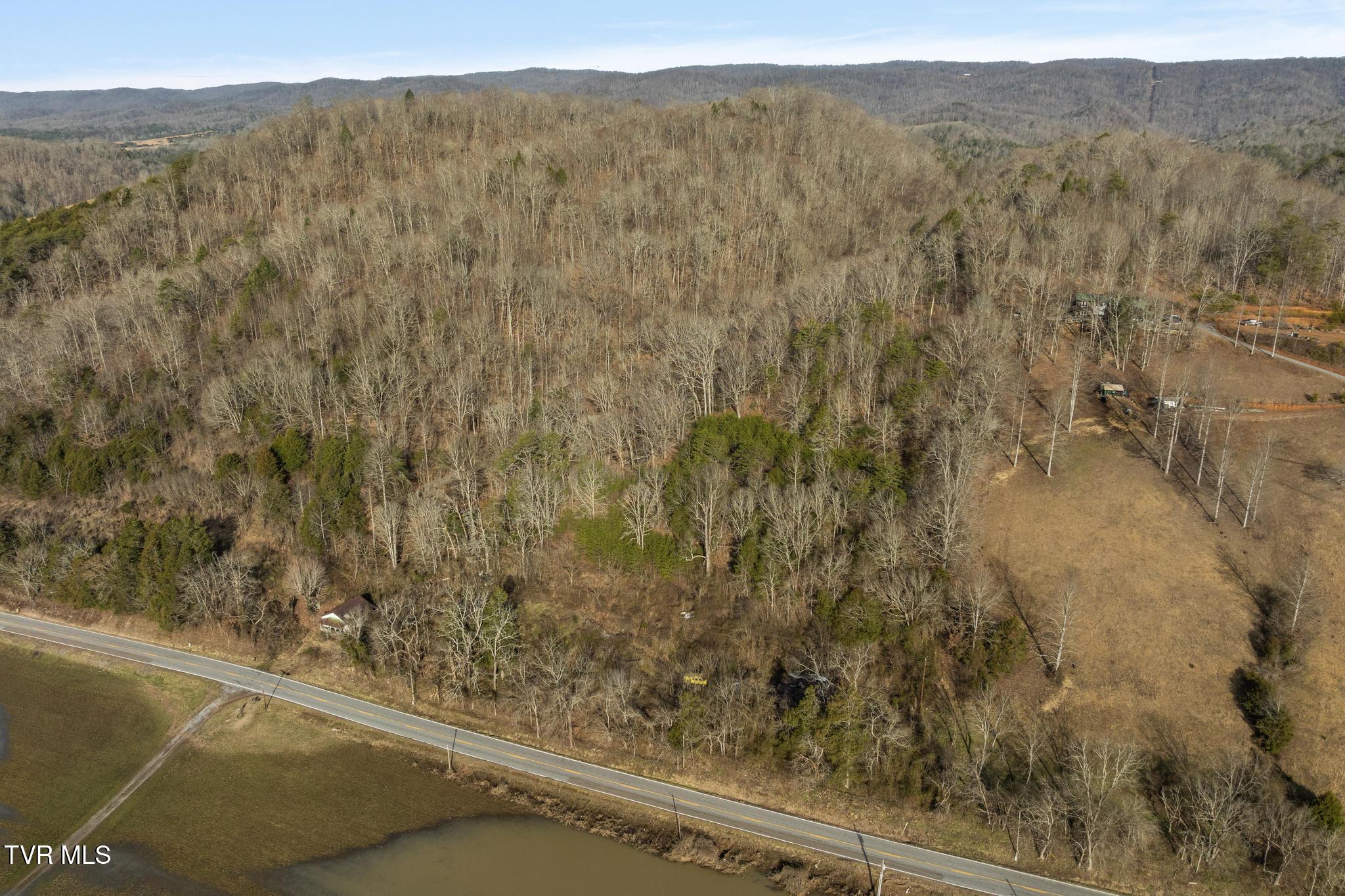 2292 Tazewell Highway, Sneedville, Tennessee image 8
