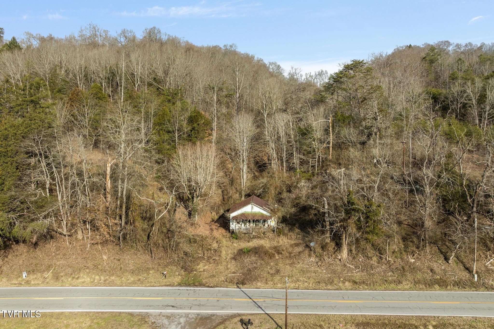 2292 Tazewell Highway, Sneedville, Tennessee image 5