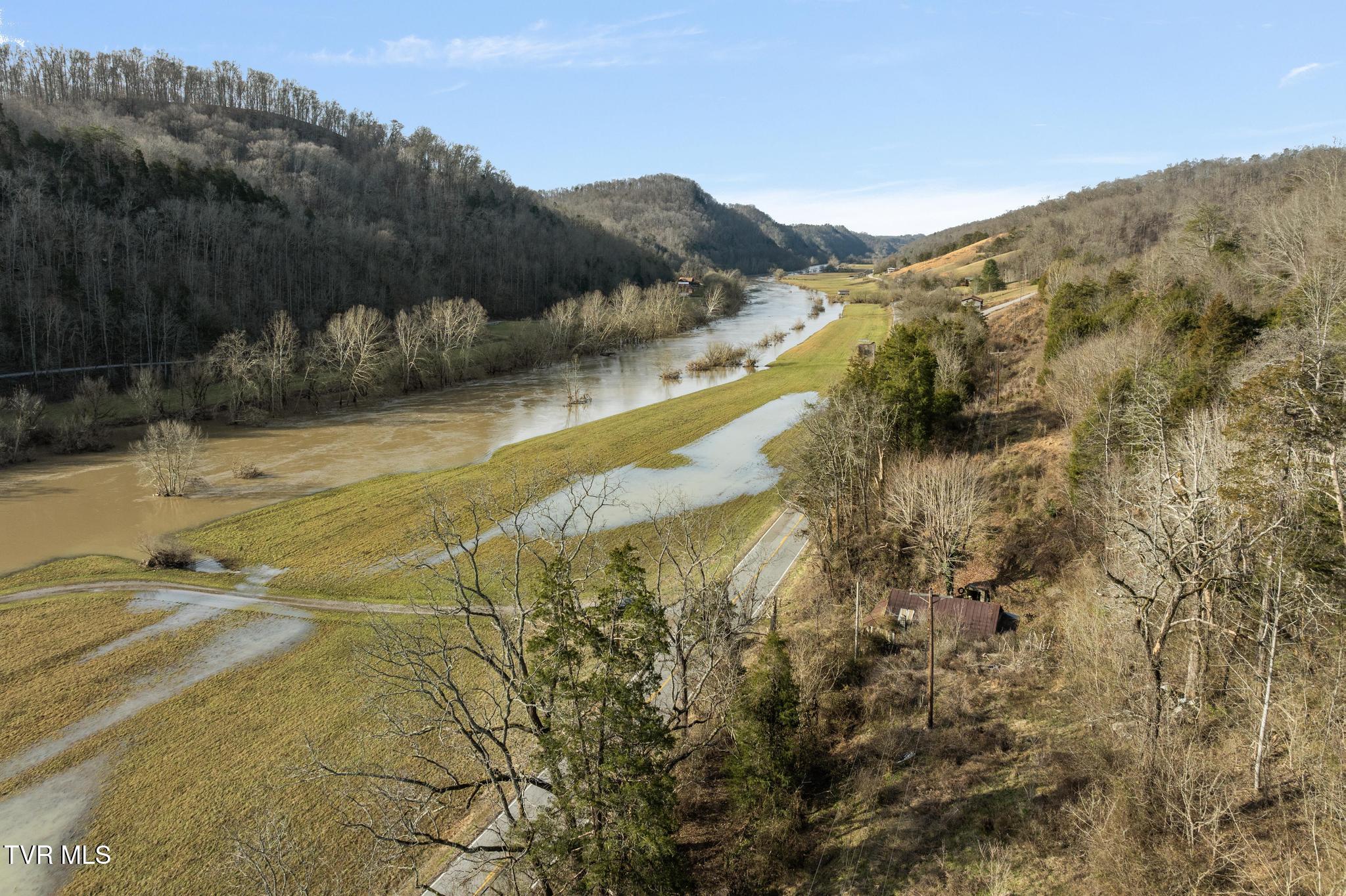 2292 Tazewell Highway, Sneedville, Tennessee image 18