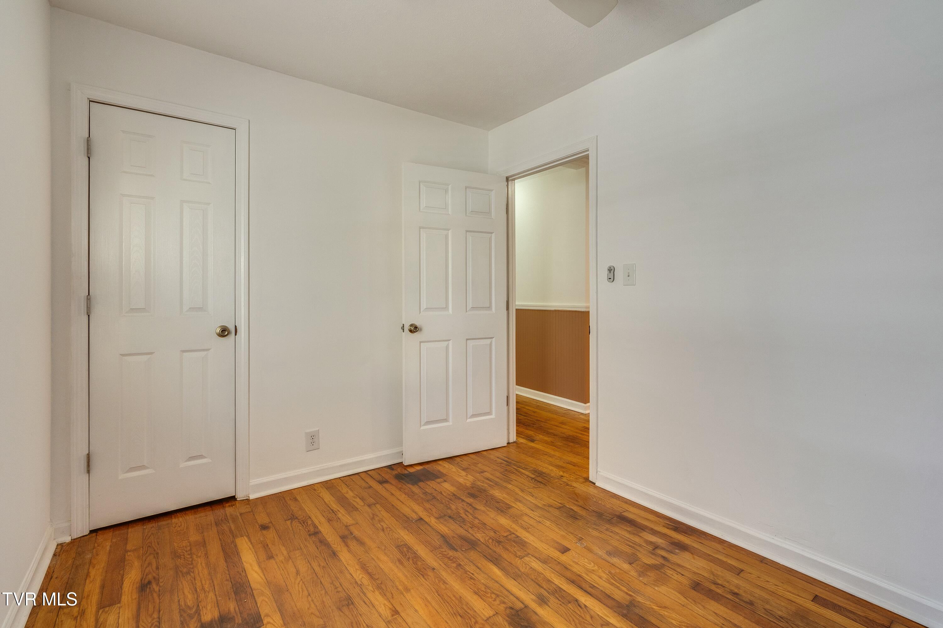 615 Crook Street, Hampton, Tennessee image 22