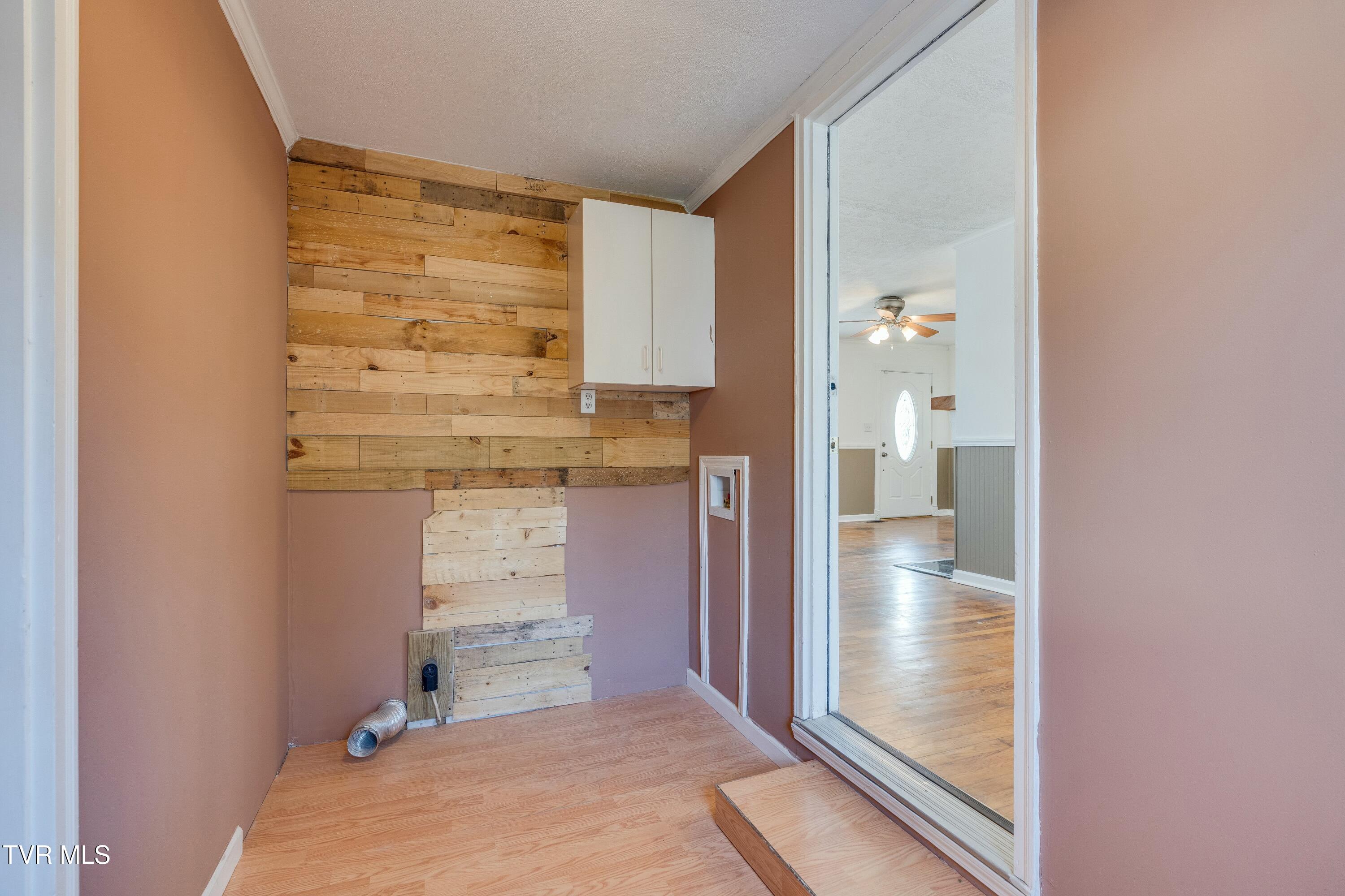 615 Crook Street, Hampton, Tennessee image 26