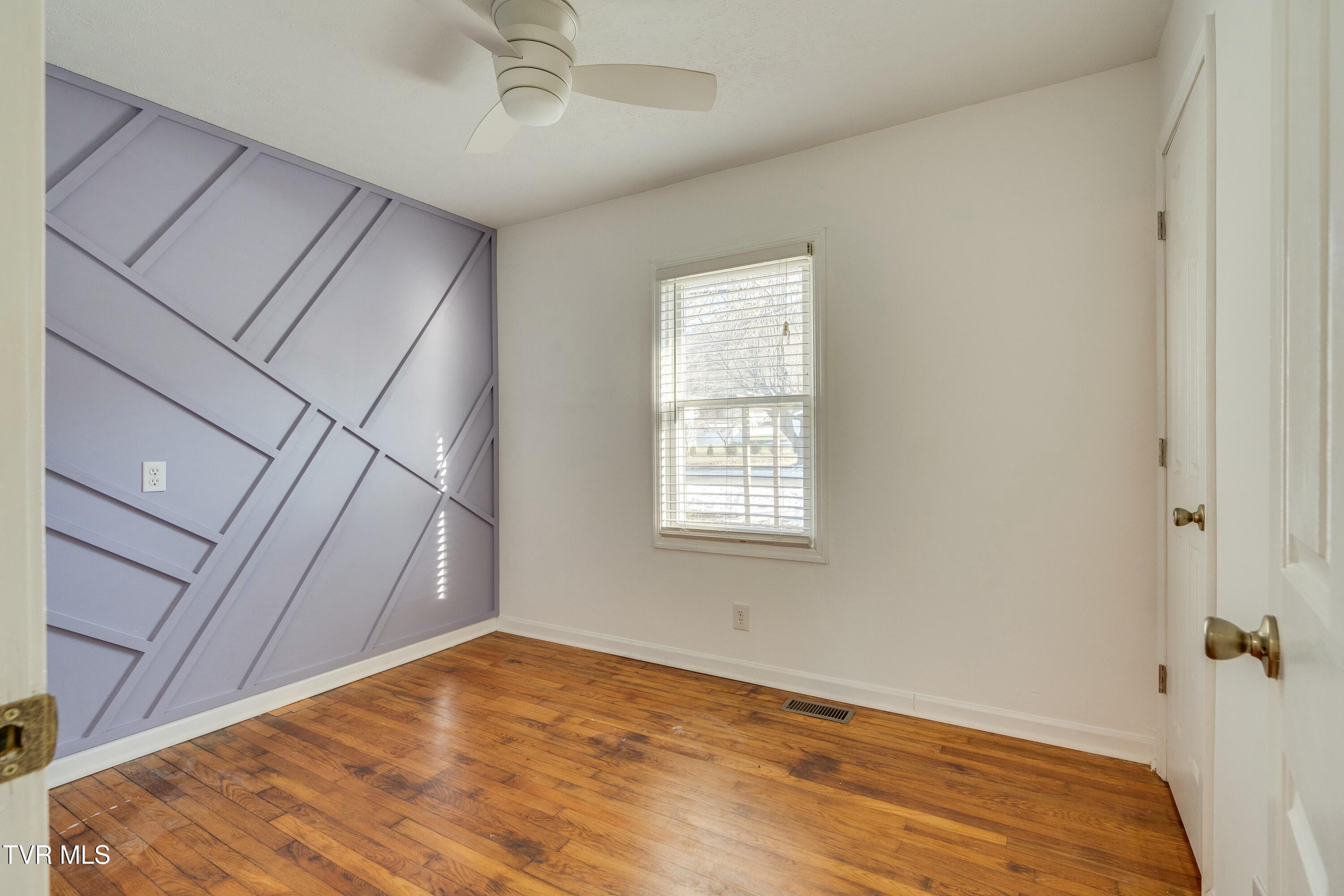 615 Crook Street, Hampton, Tennessee image 8