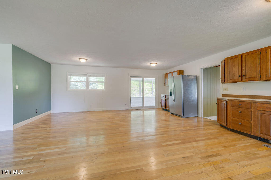 312 Woodcrest Drive, Kingsport, Tennessee image 9