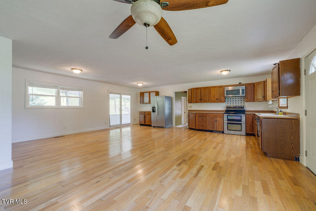 312 Woodcrest Drive, Kingsport, Tennessee image 10