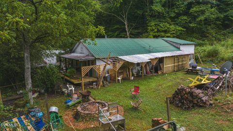 Tiny photo for 1446 Brooks Road, Sneedville, TN 37869 (MLS # 9984614)