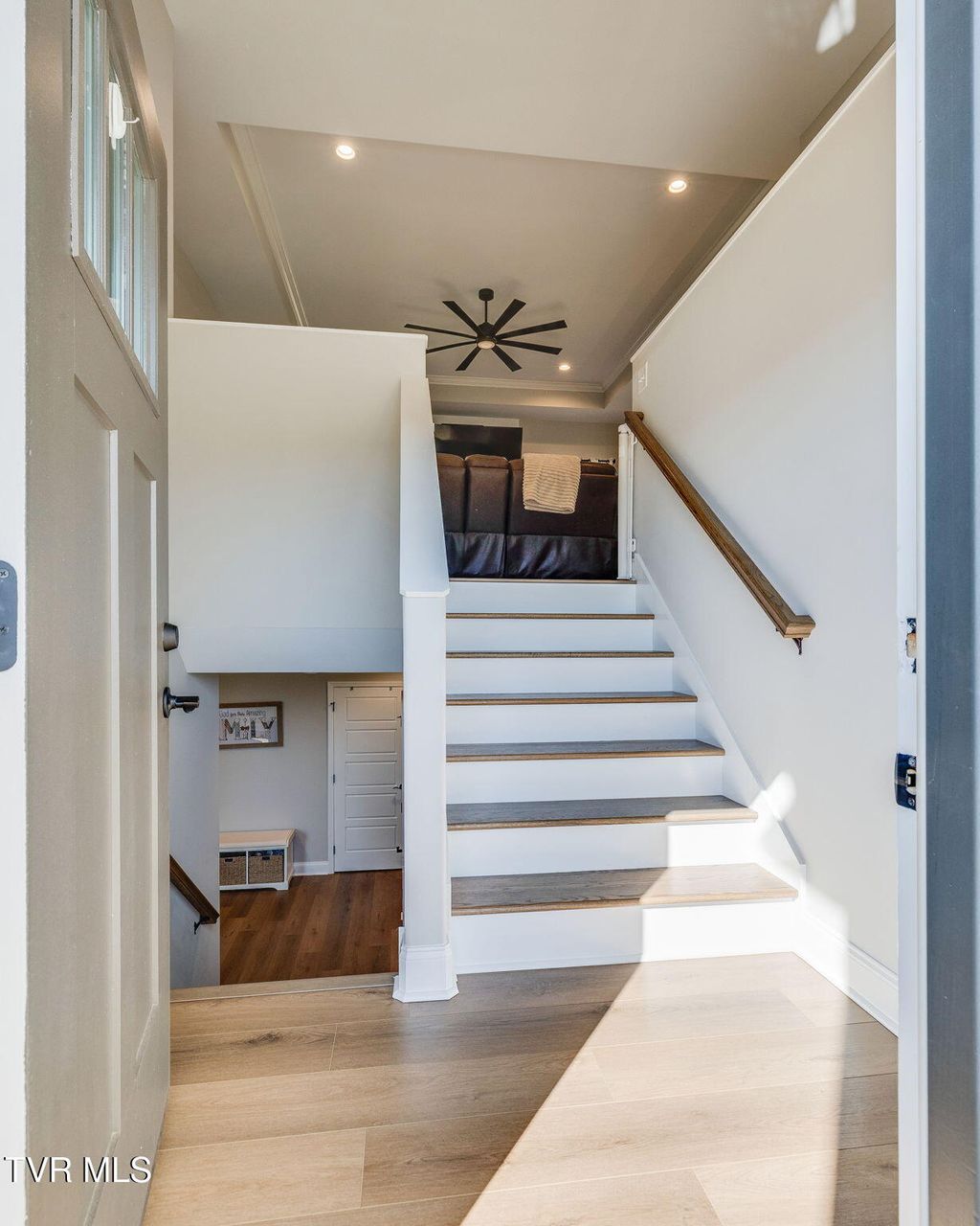 Photo of 1492 Orchard View Lane, Piney Flats, TN 37686 (MLS # 9991361)