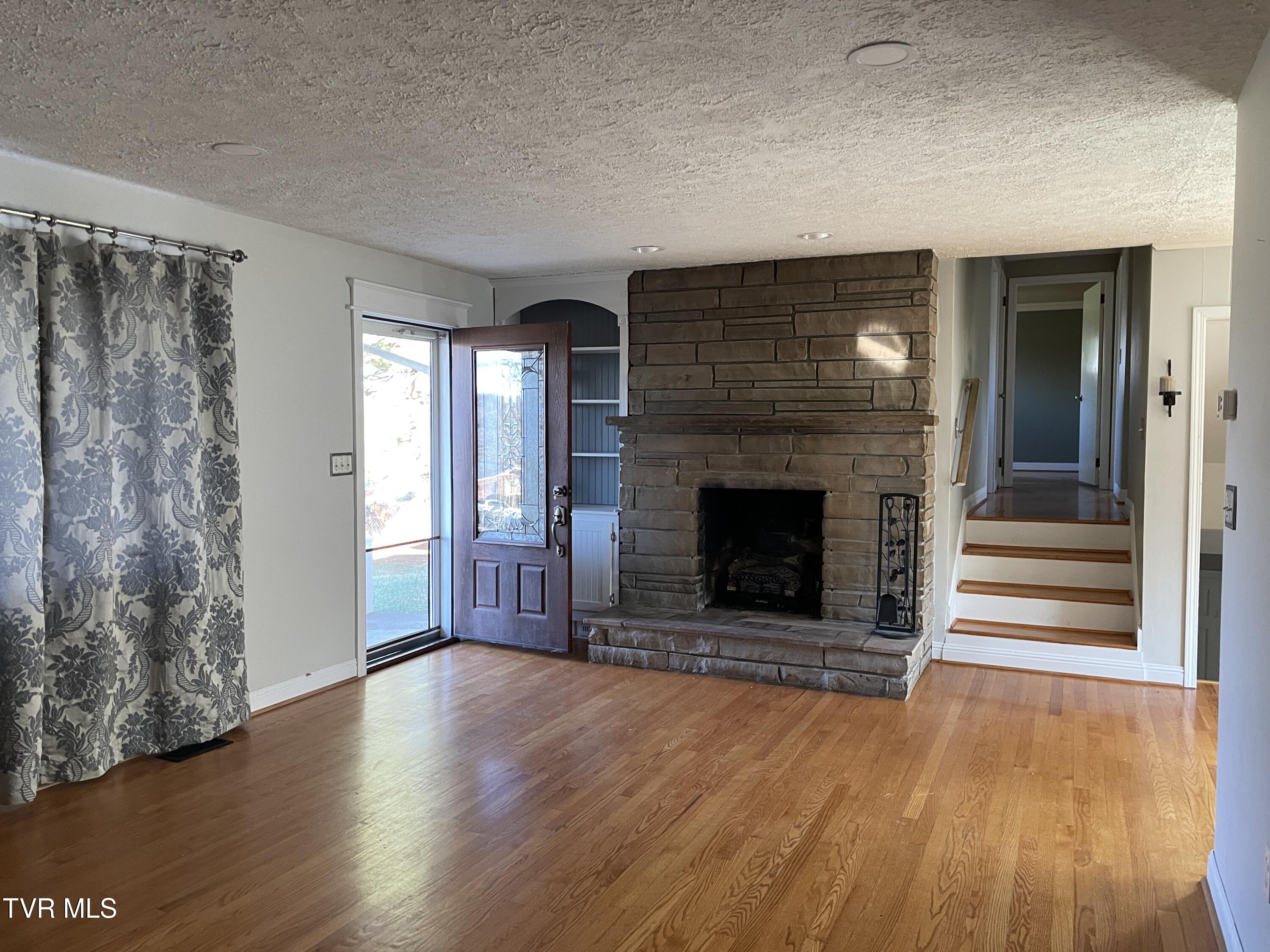 129 Brumley Circle Circle, Lebanon, Virginia image 2