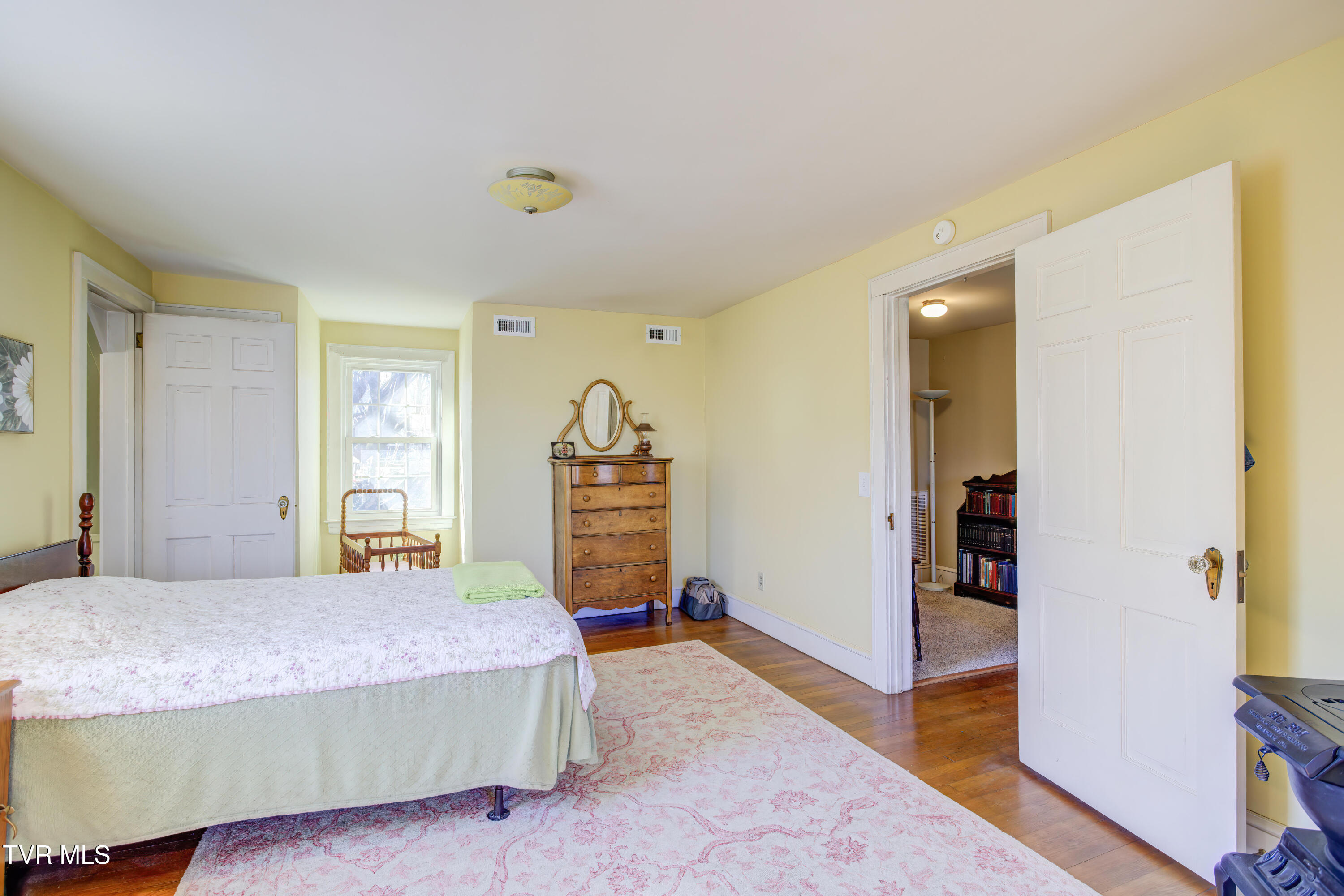 215 F Street, Elizabethton, Tennessee image 49