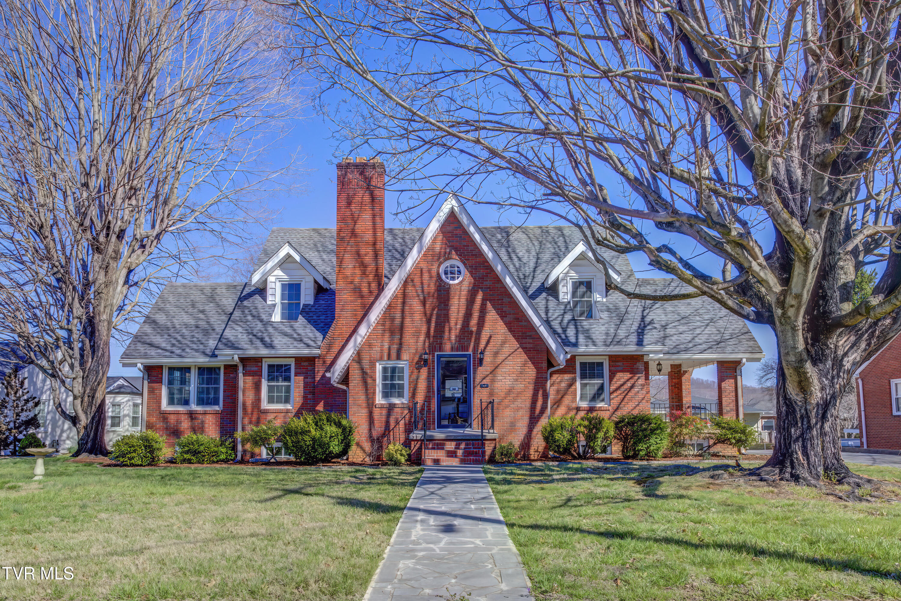 215 F Street, Elizabethton, Tennessee image 1