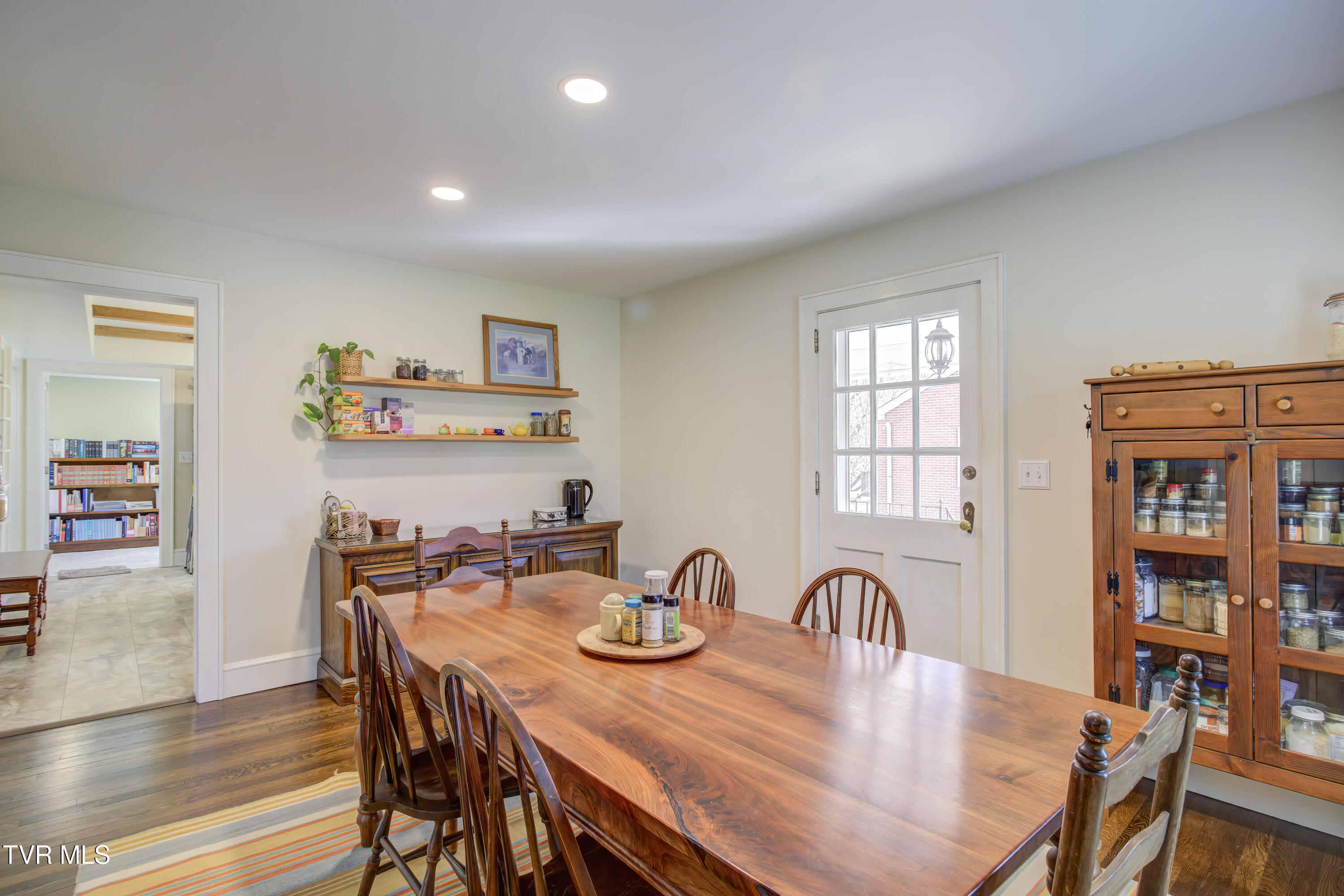 215 F Street, Elizabethton, Tennessee image 12