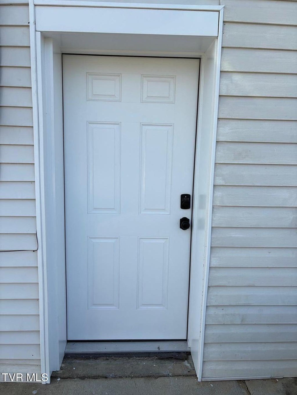 Photo of 5725 Highway 11e #3, Piney Flats, TN 37686 (MLS # 10000345)