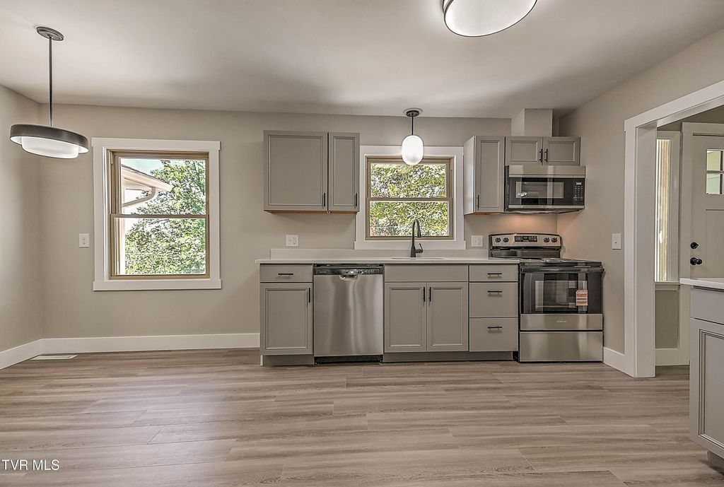 Photo of 4407 Mitchell Road, Kingsport, TN 37664 (MLS # 9985238)