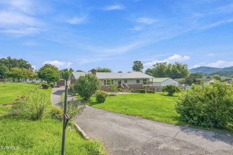 Homes For Sale - 312 Sunnybrook Drive<br/> Sullivan County, Bristol, TN 37620