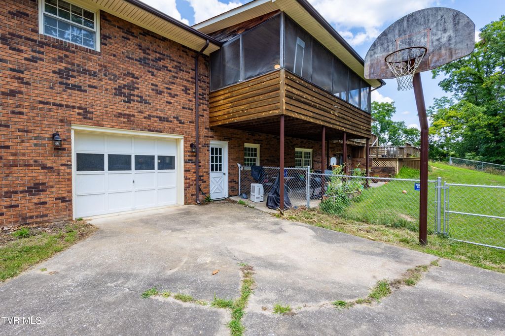 Photo of 274 Hickam Orchard Road, Kingsport, TN 37660 (MLS # 9982291)