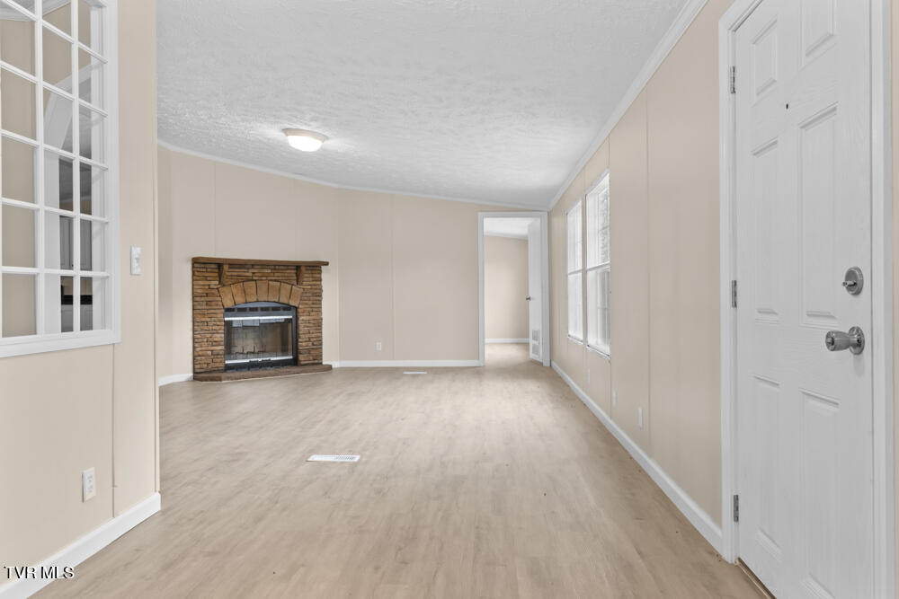 835 Mountain View Road