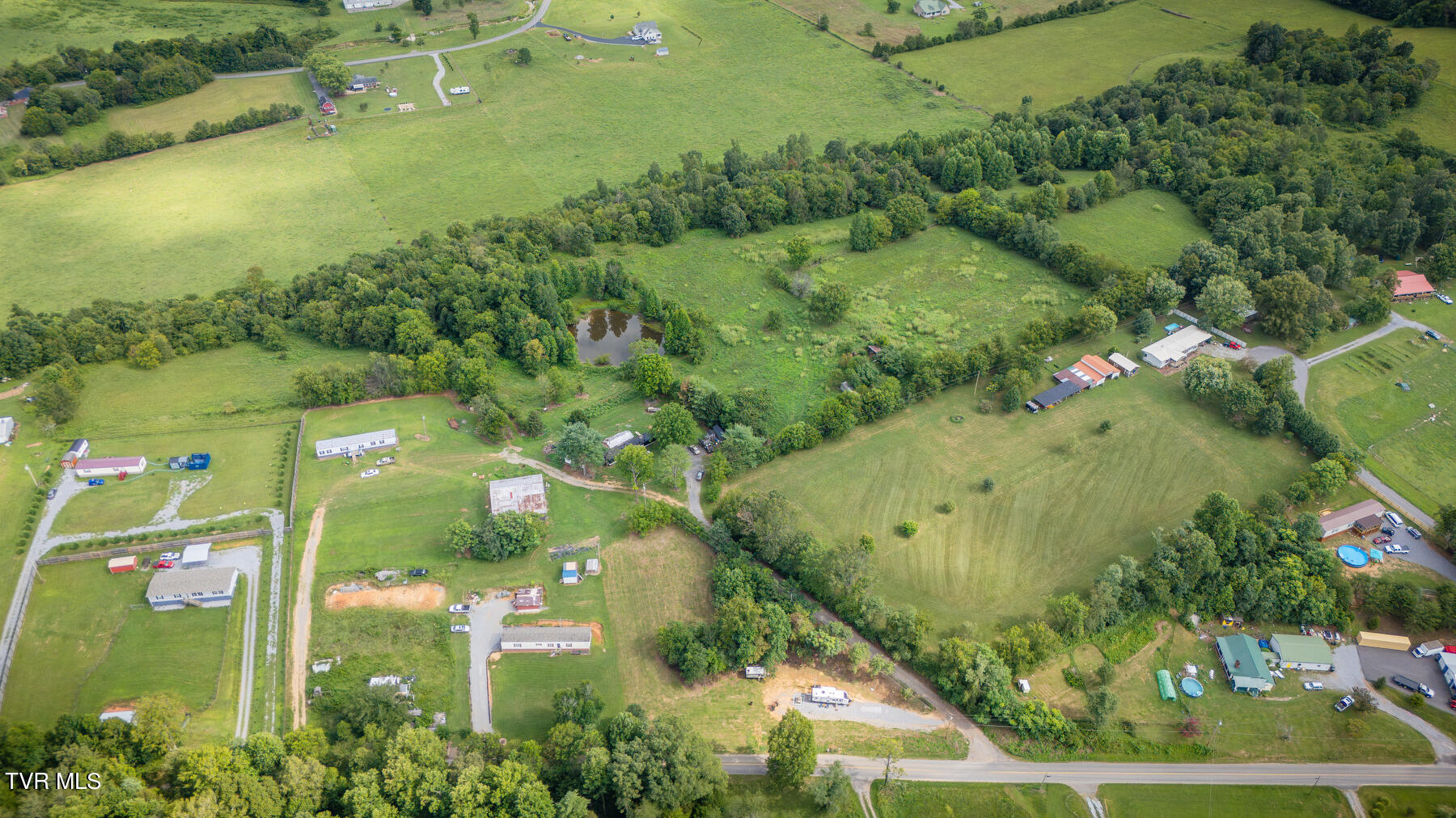 222 Mapleswamp Road, Chuckey, Tennessee image 2