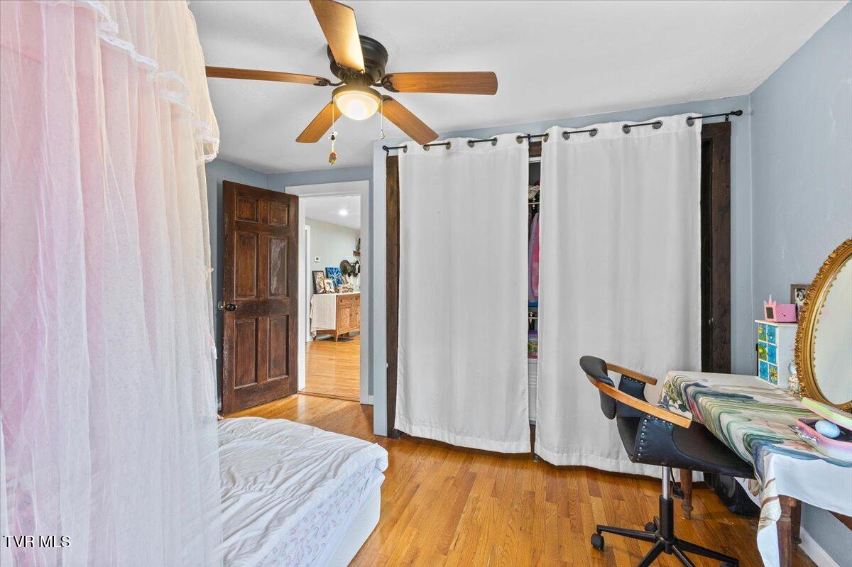 214 Old Siam Road, Elizabethton, Tennessee image 16