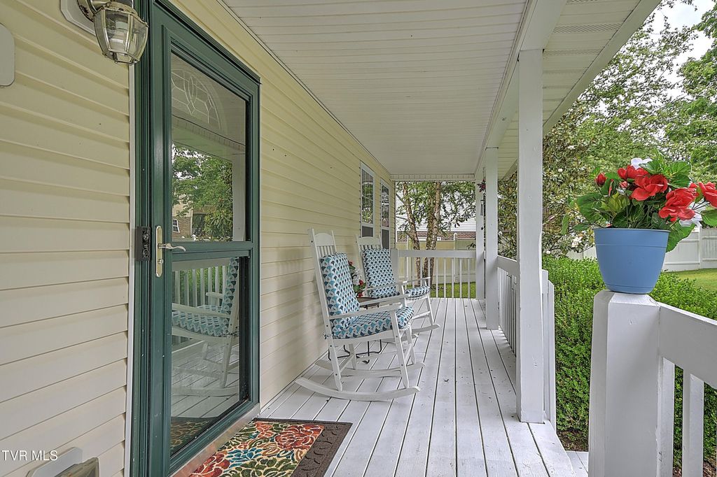 Photo of 104 Phillip Drew Court, Johnson City, TN 37604 (MLS # 9996027)