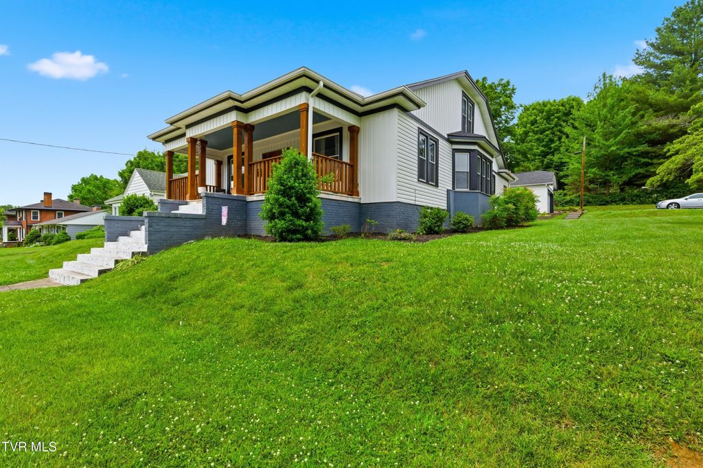 Photo of 1200 7th Avenue, Bristol, TN 37620 (MLS # 9996007)