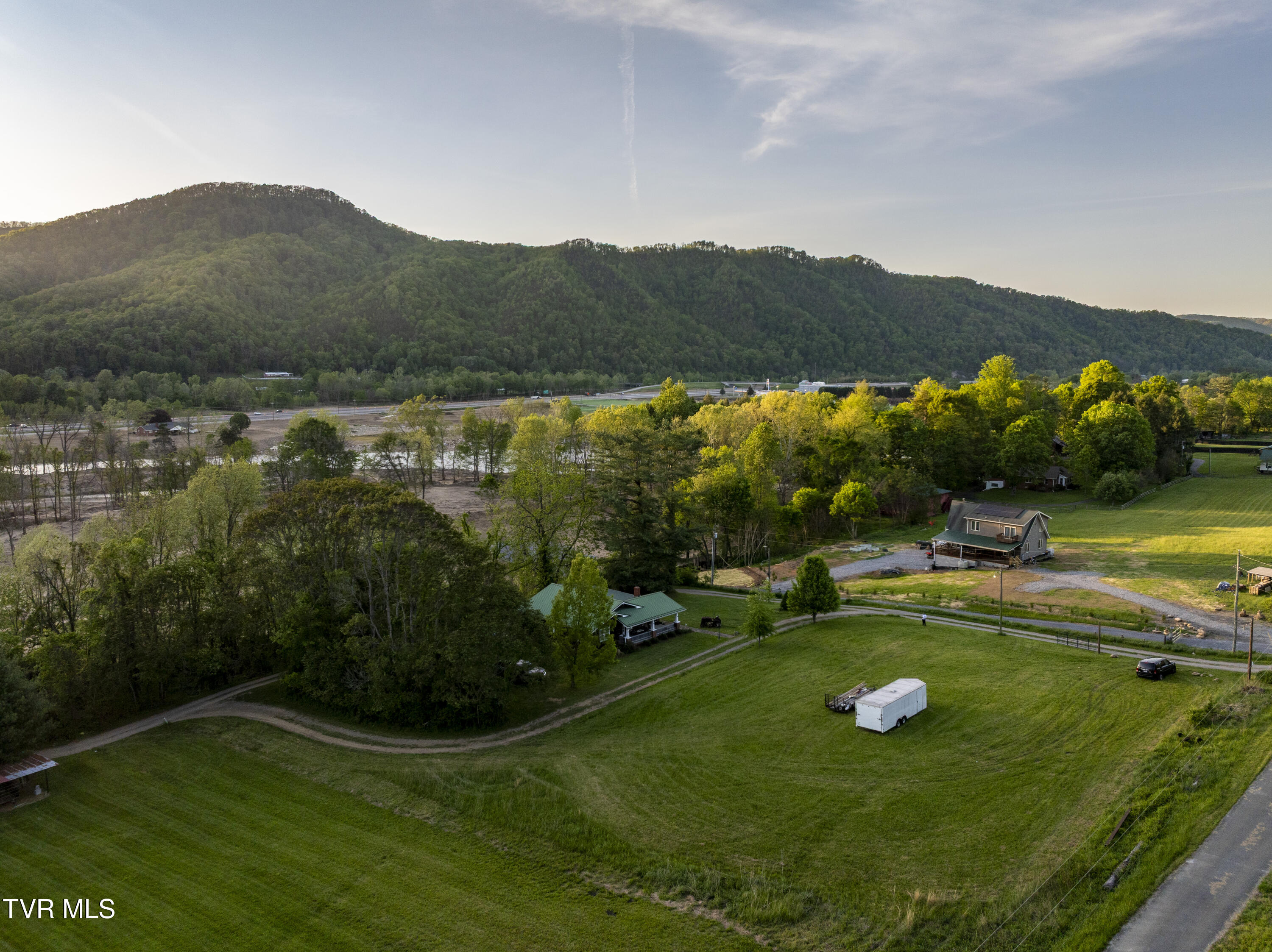 701 Bailey Lane, Erwin, Tennessee image 7