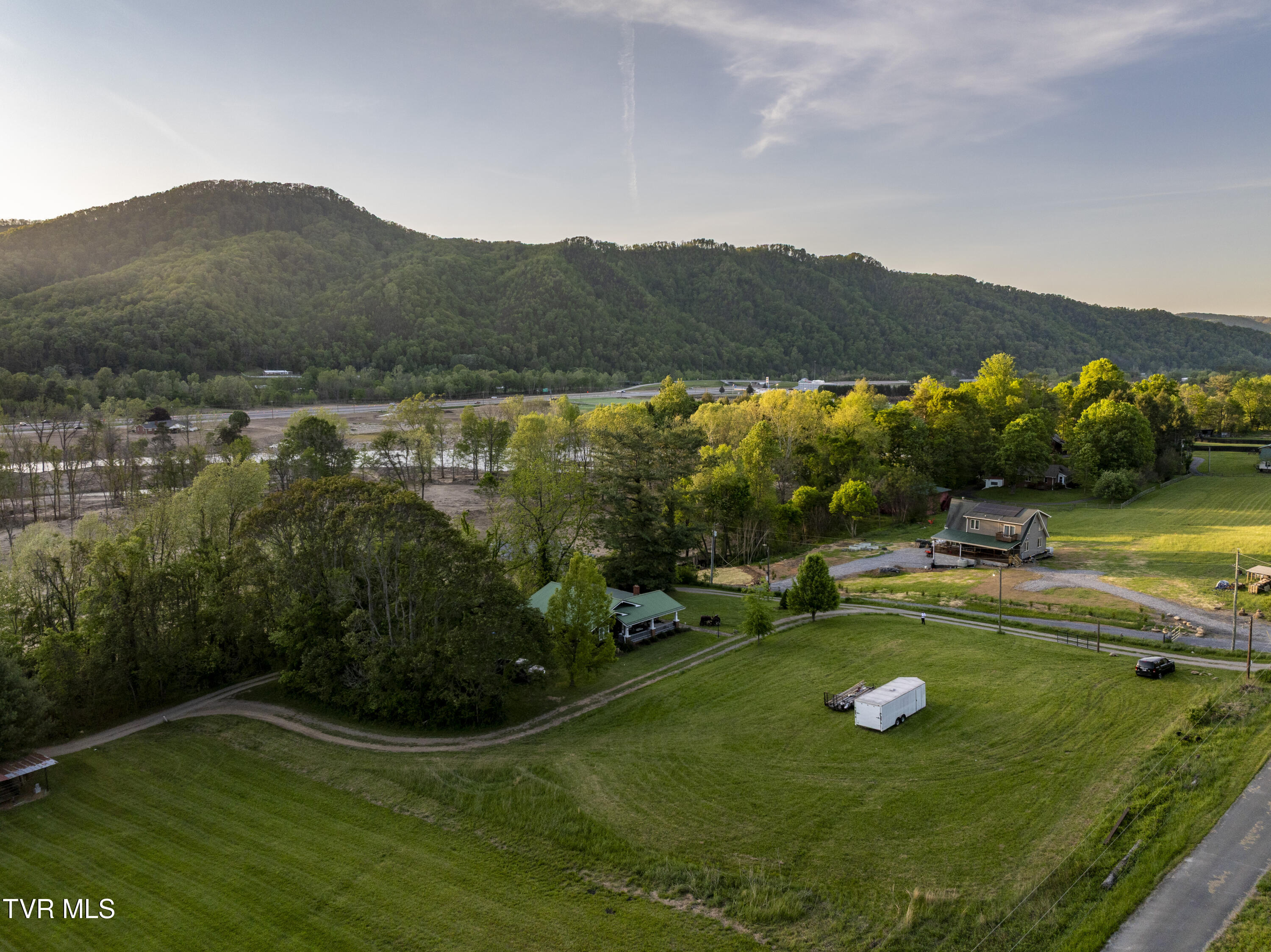 701 Bailey Lane, Erwin, Tennessee image 8