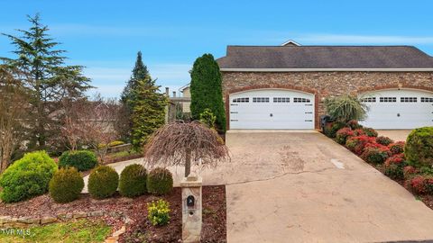 Photo of 34 Whitehall #34, Bristol, TN 37620 (MLS # 9988833)