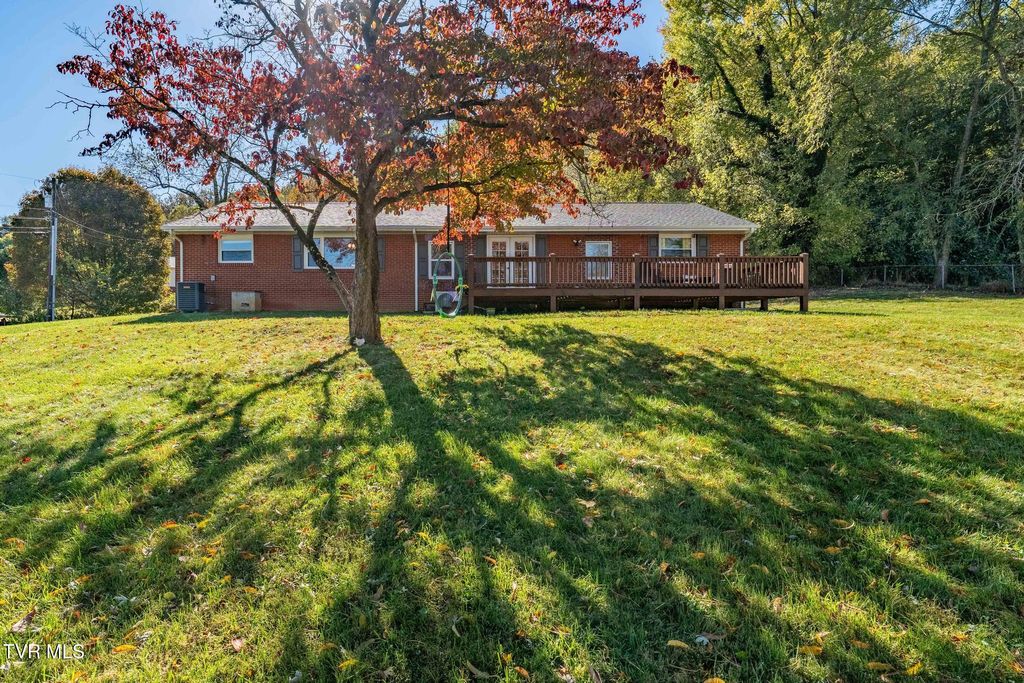 Photo of 205 Franklin Drive, Blountville, TN 37617 (MLS # 9987416)