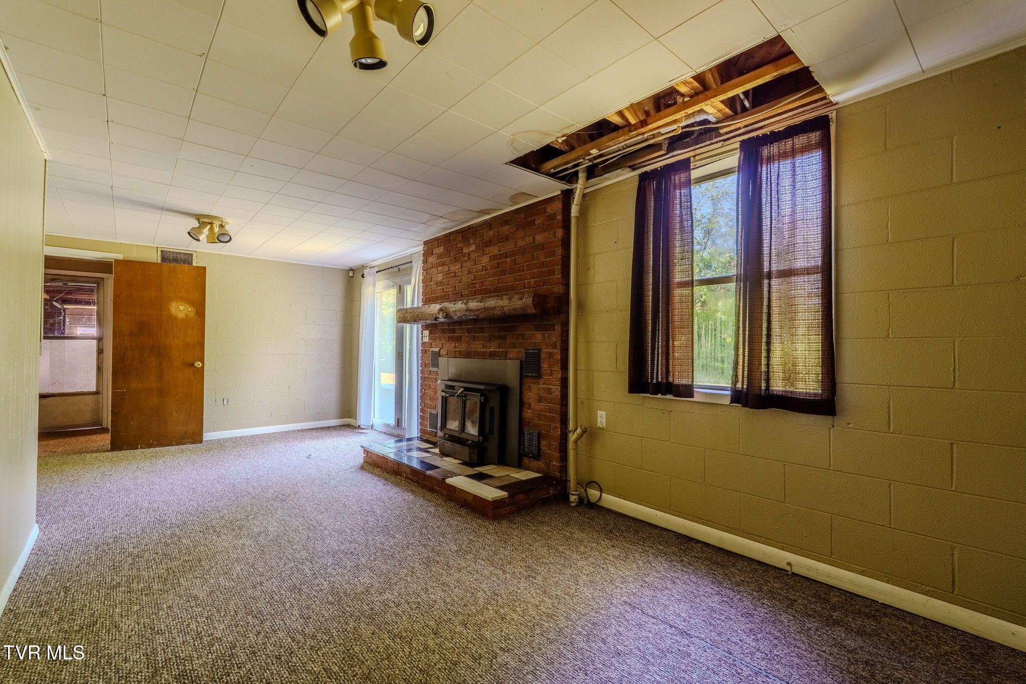 812 Redbud Drive