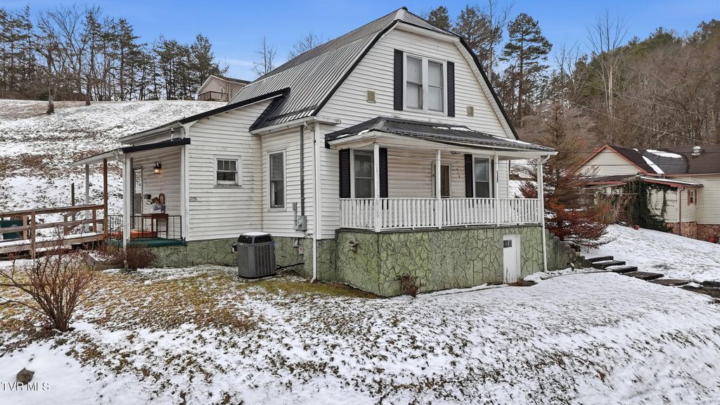 Photo of 614 Jefferson Street, Coeburn, VA 24230 (MLS # 9991609)
