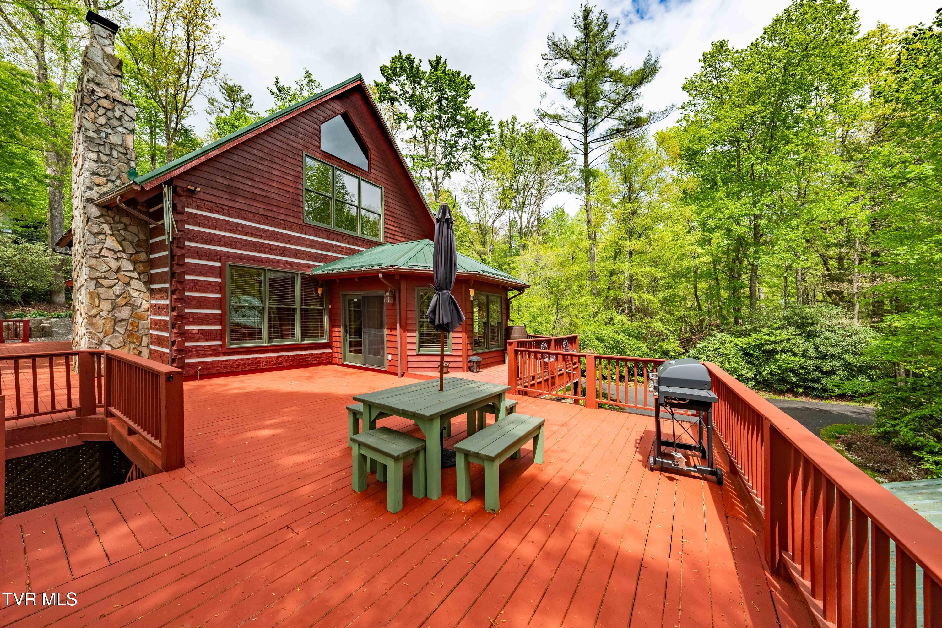 319 Ivy Wood Lane, Mountain City, Tennessee image 37