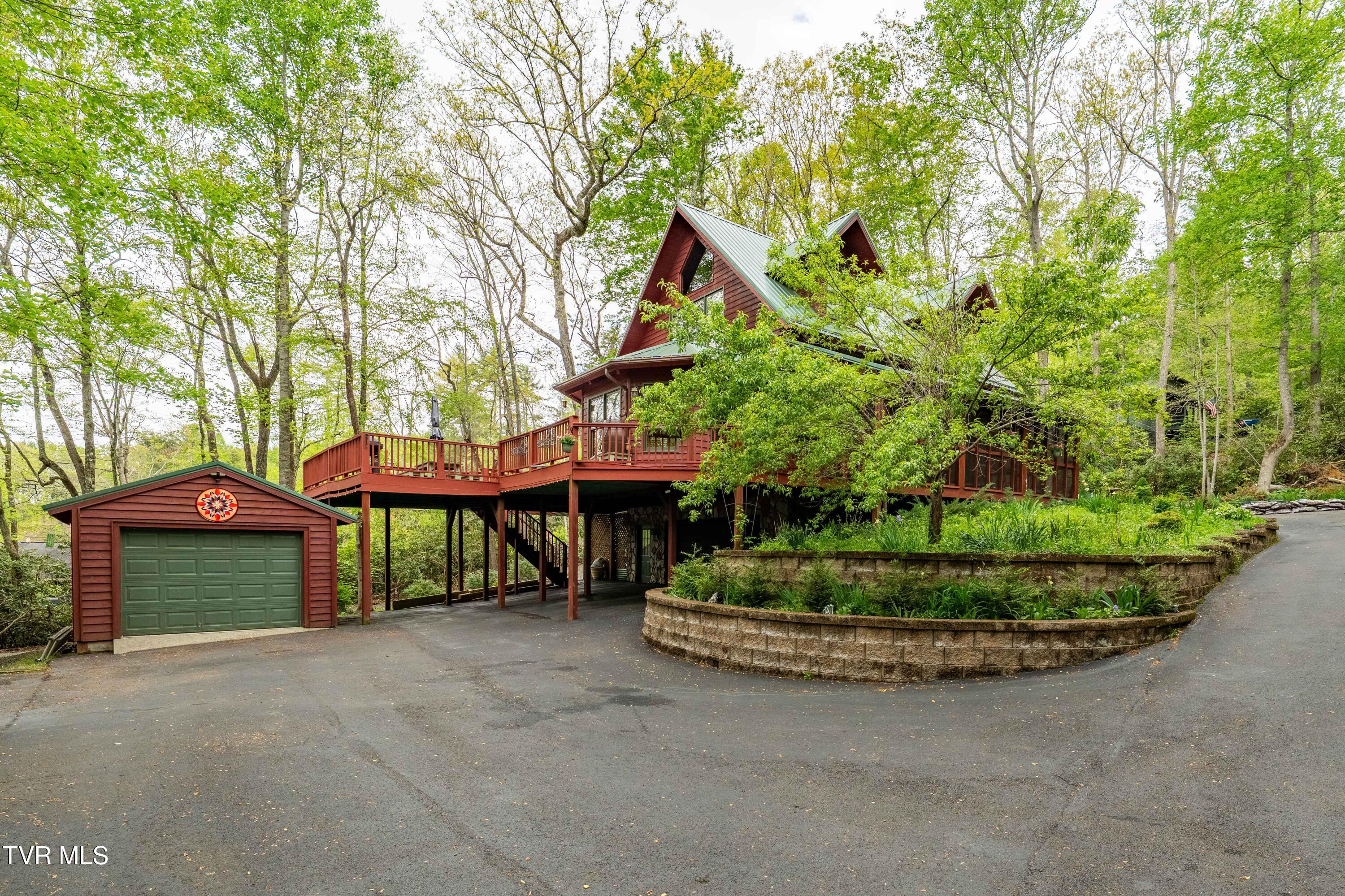 319 Ivy Wood Lane, Mountain City, Tennessee image 21
